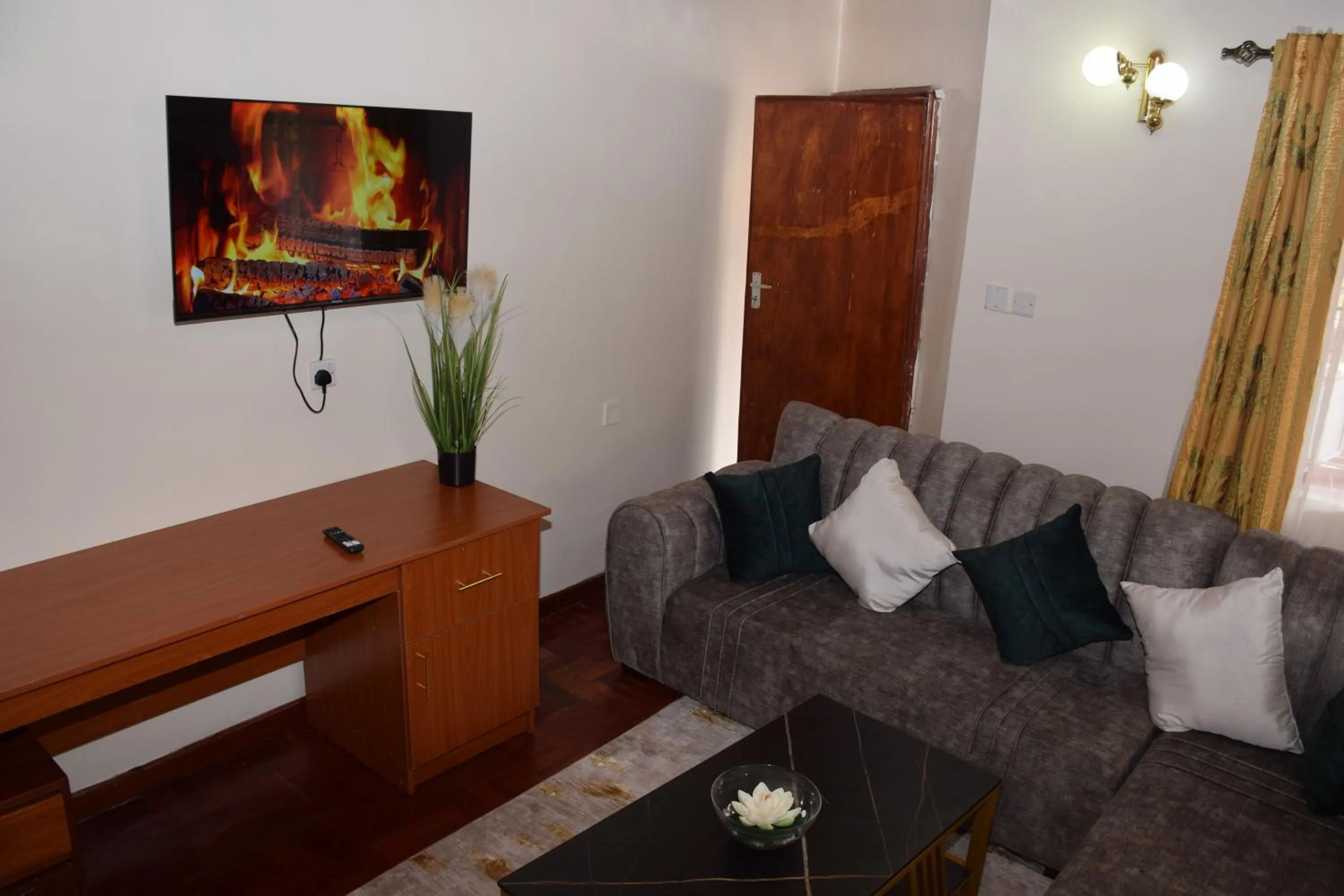 TV and multimedia in Zarita Boutique Hotel