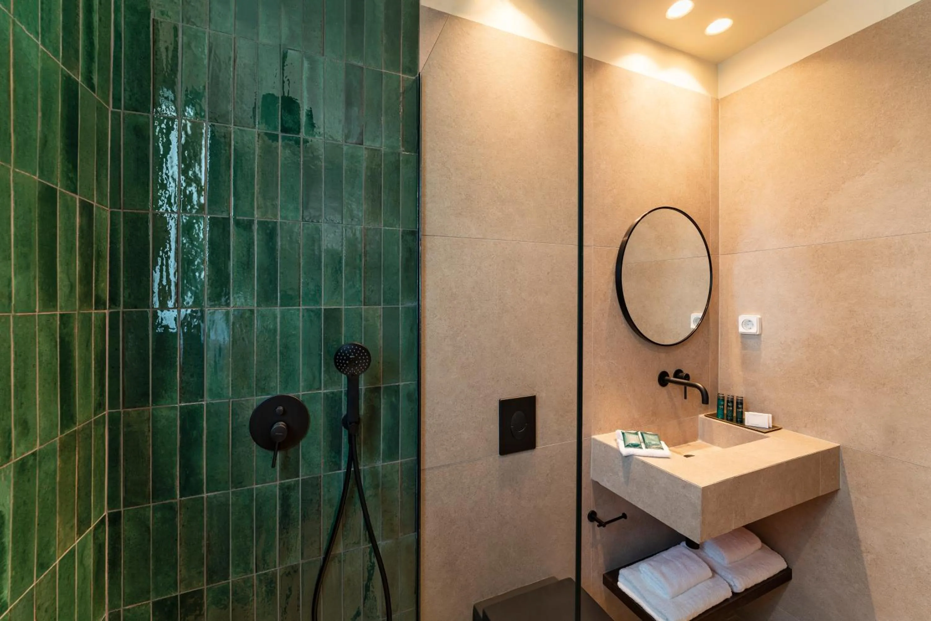 Shower in Mariette Rhodes Urban Suites