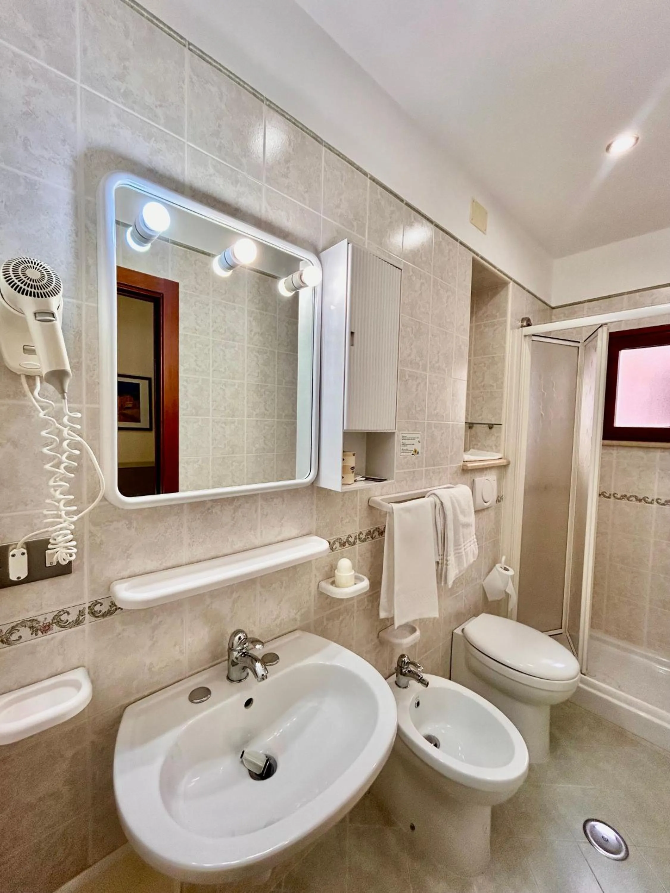 Bed in Il Nocchiero City Hotel