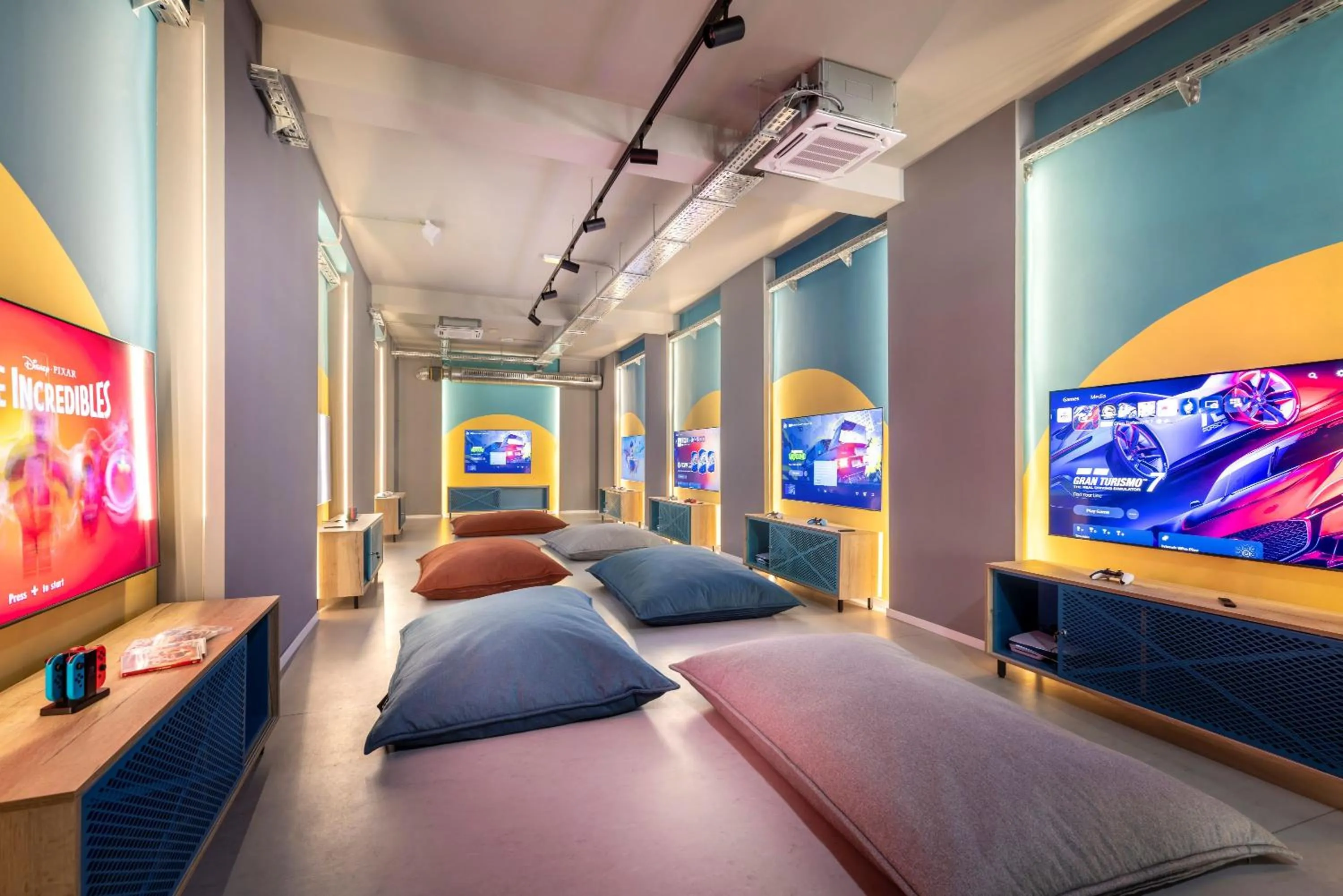 Game Room, Bed in Sunny Makarska by Valamar