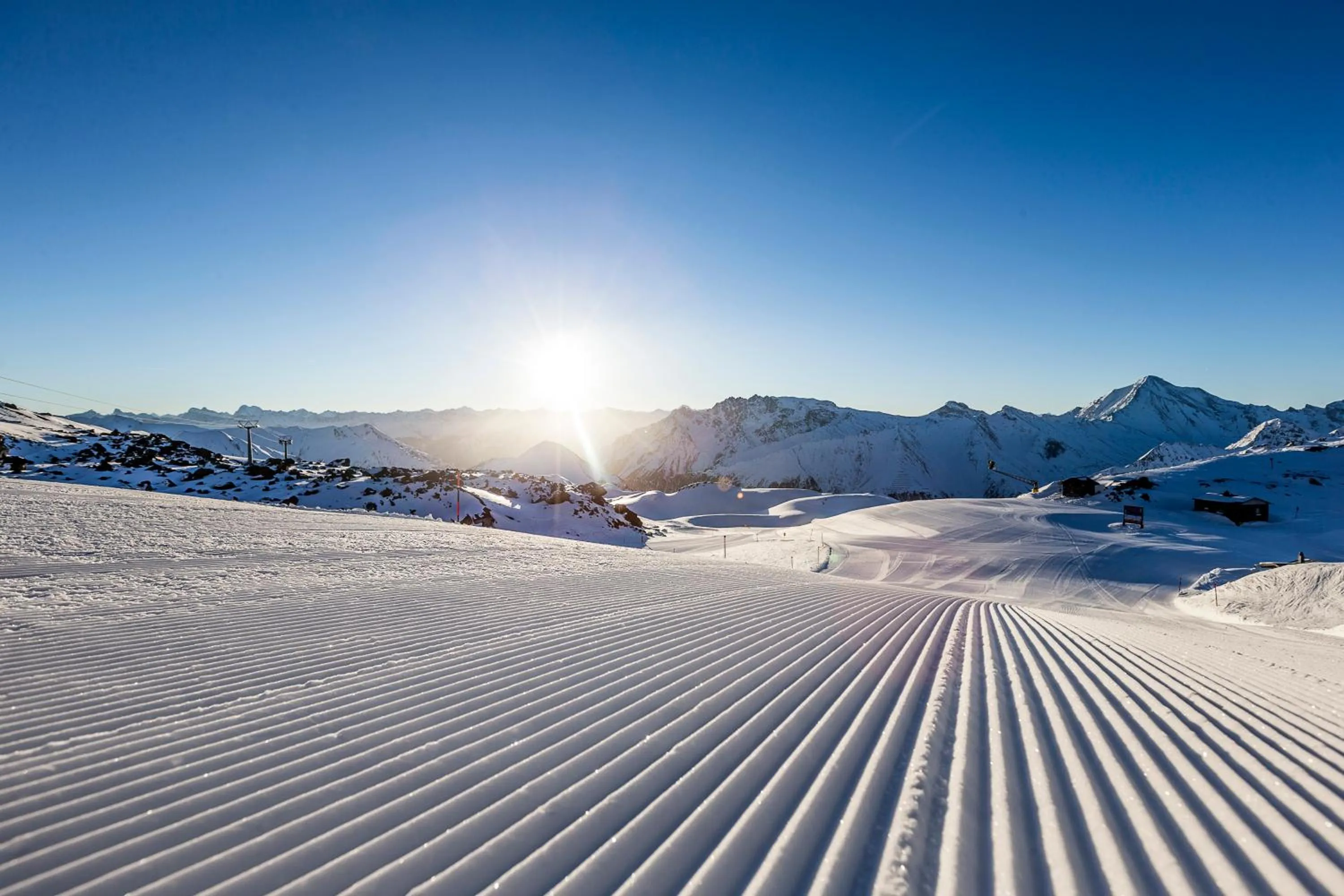 Skiing in Panorama Samnaun