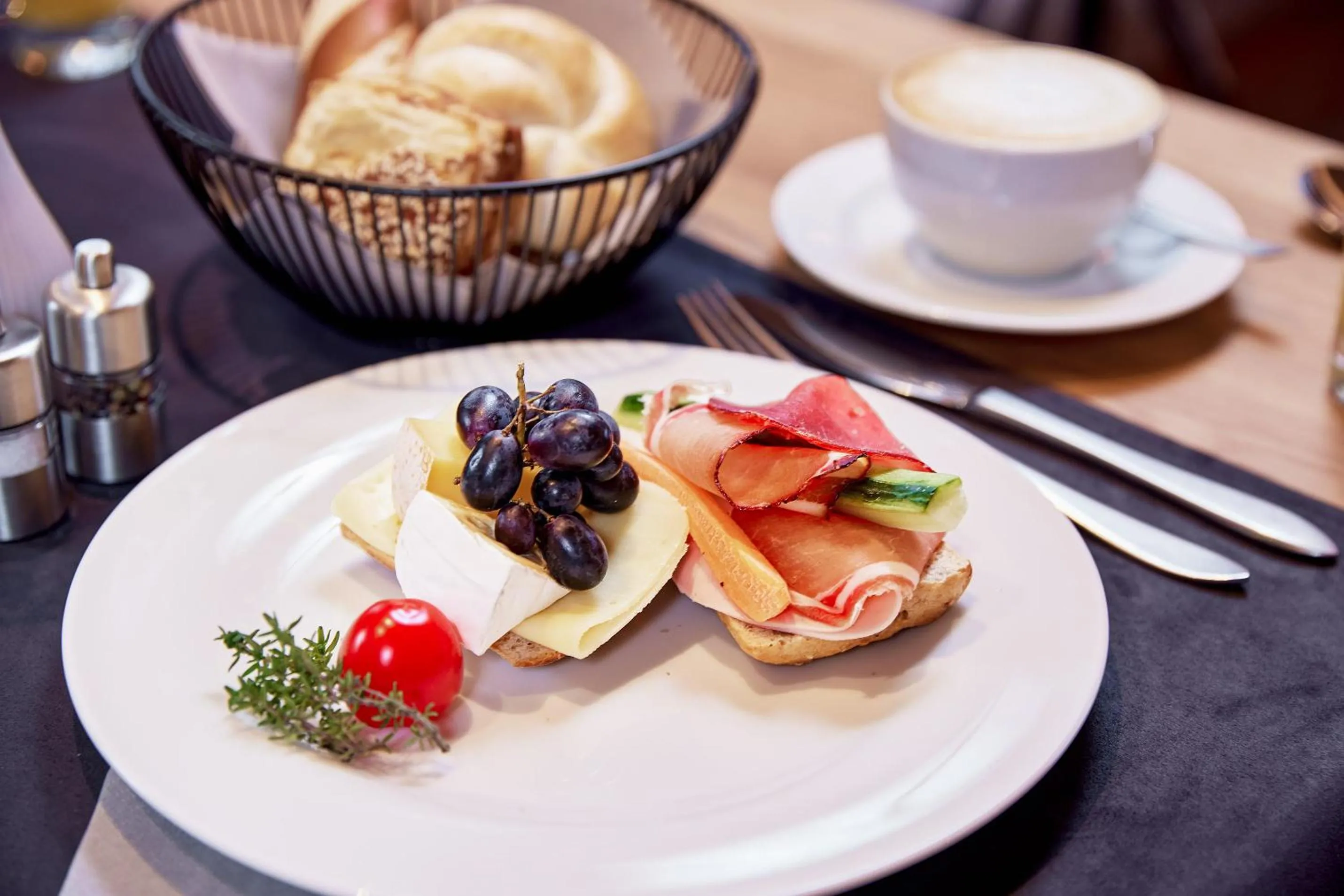 Breakfast in Panorama Samnaun