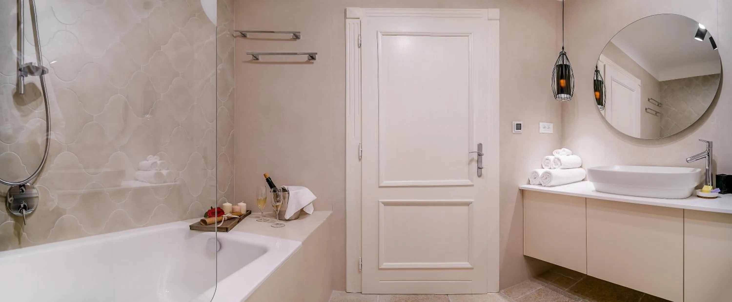 Bathroom in Puteus Palace Heritage Hotel