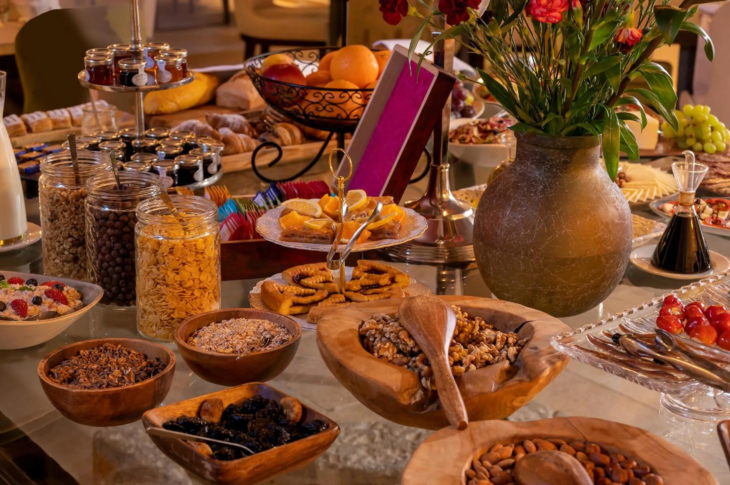 Breakfast in Puteus Palace Heritage Hotel