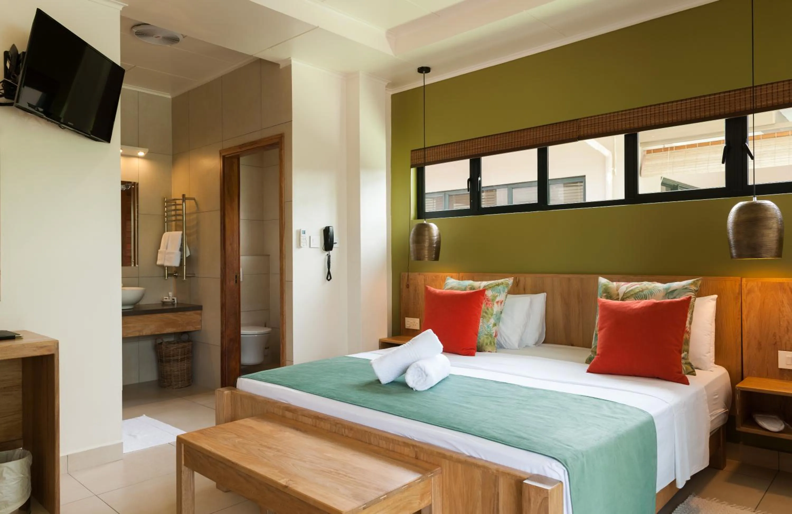 Bed in Le Repaire - Boutique Hotel & Restaurant