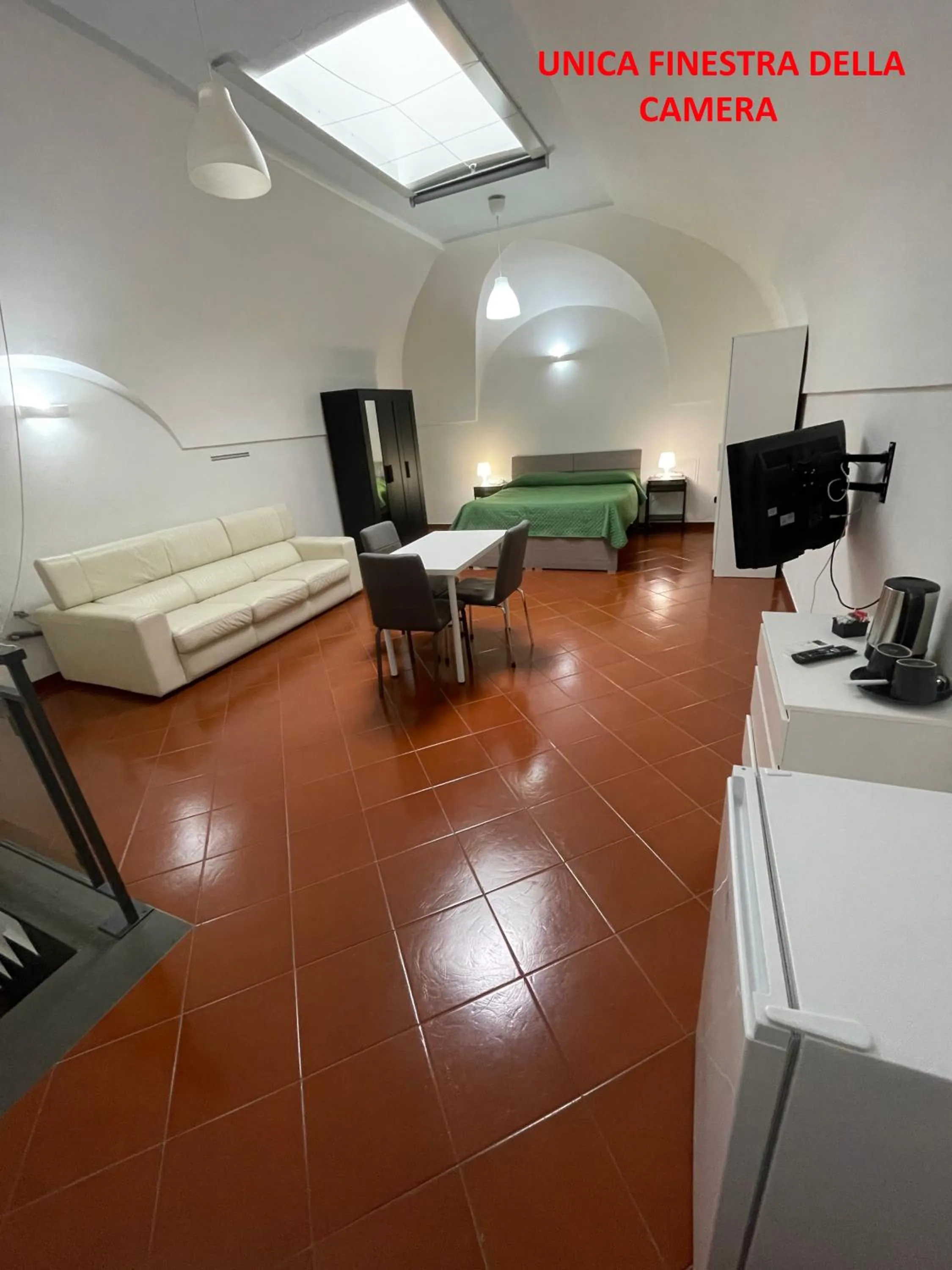 Bedroom, Bed in Dante Rooms