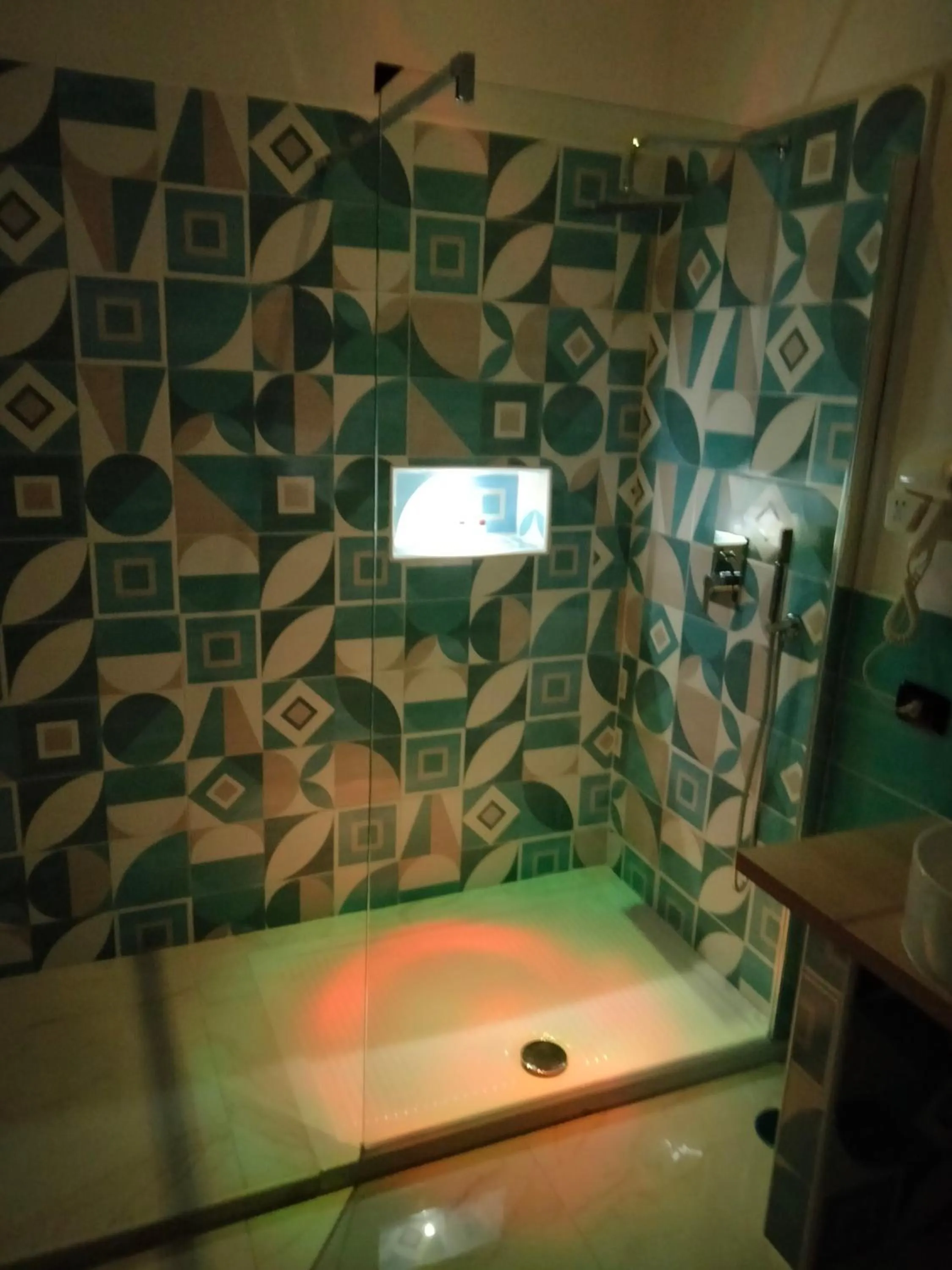 Shower in Dante Rooms