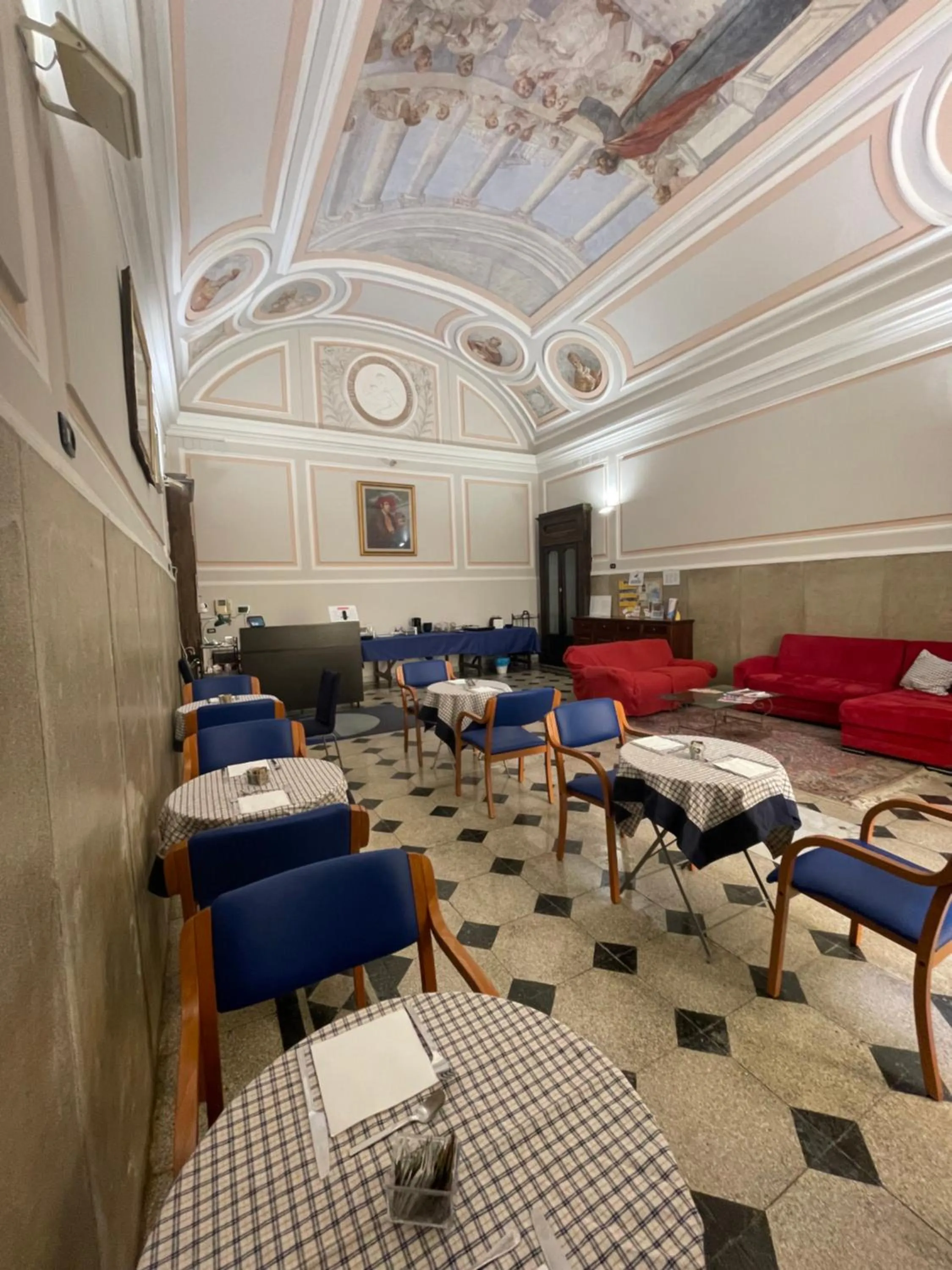 Lobby or reception in Dante Rooms