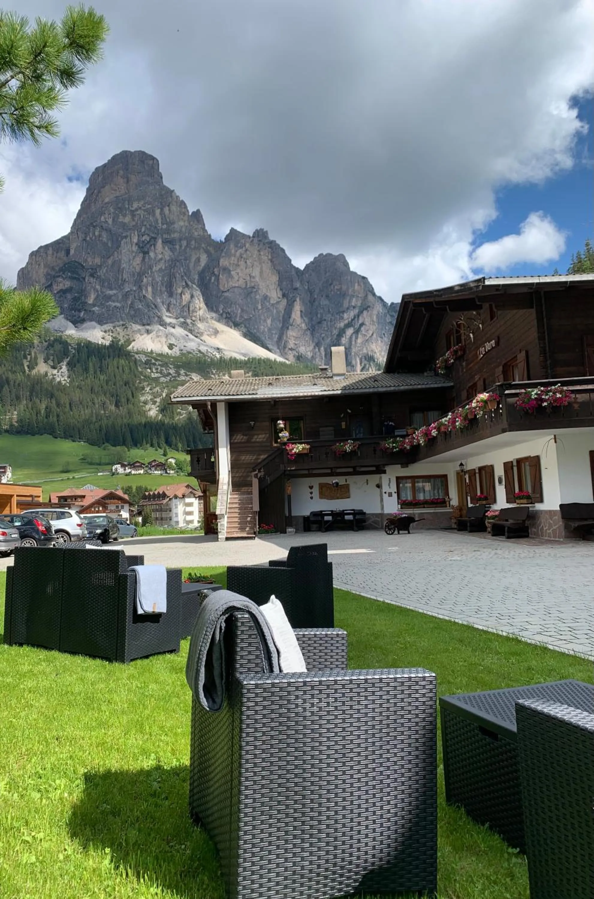 Garden in Garni La Vara