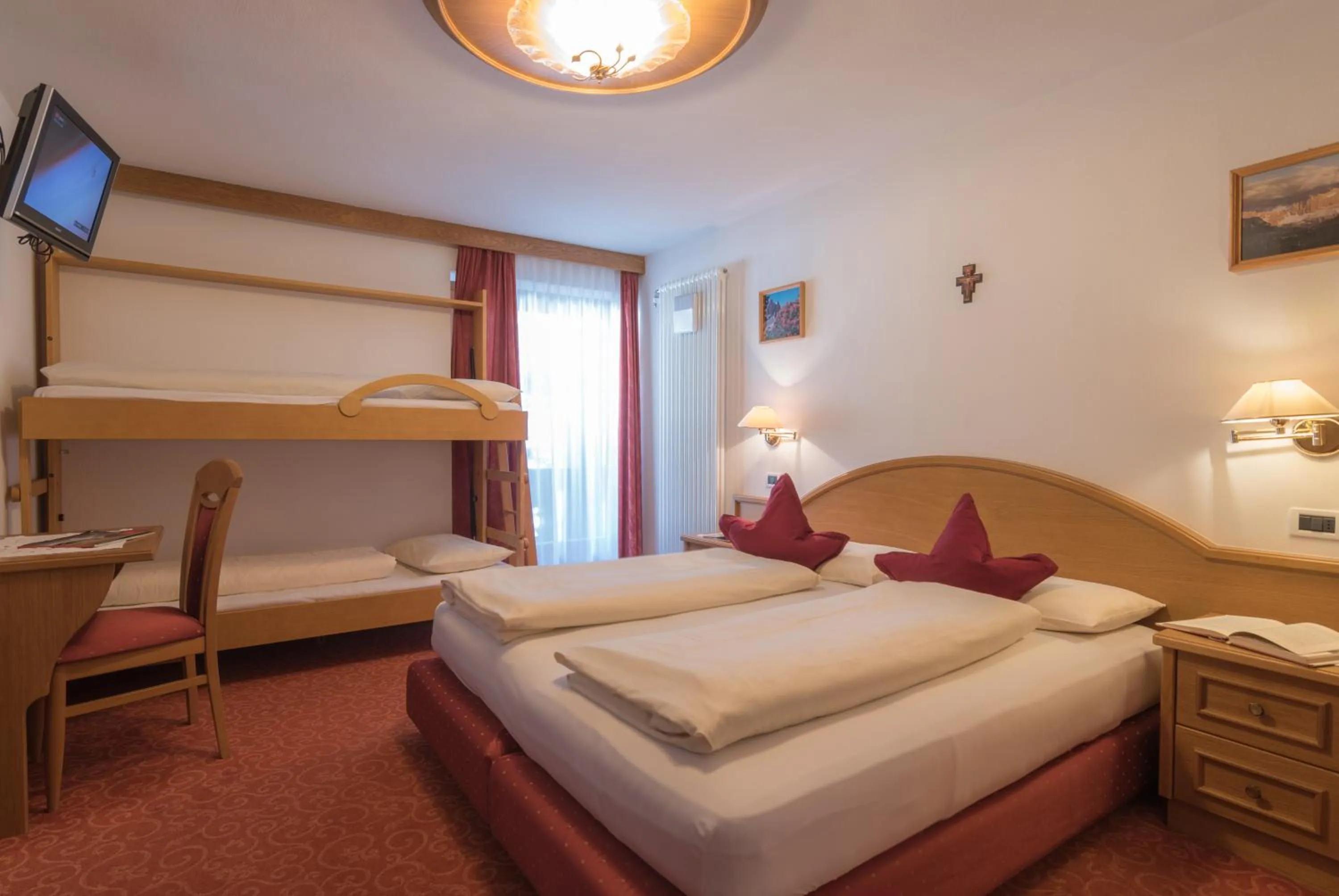 Balcony/Terrace, Bed in Garni La Vara