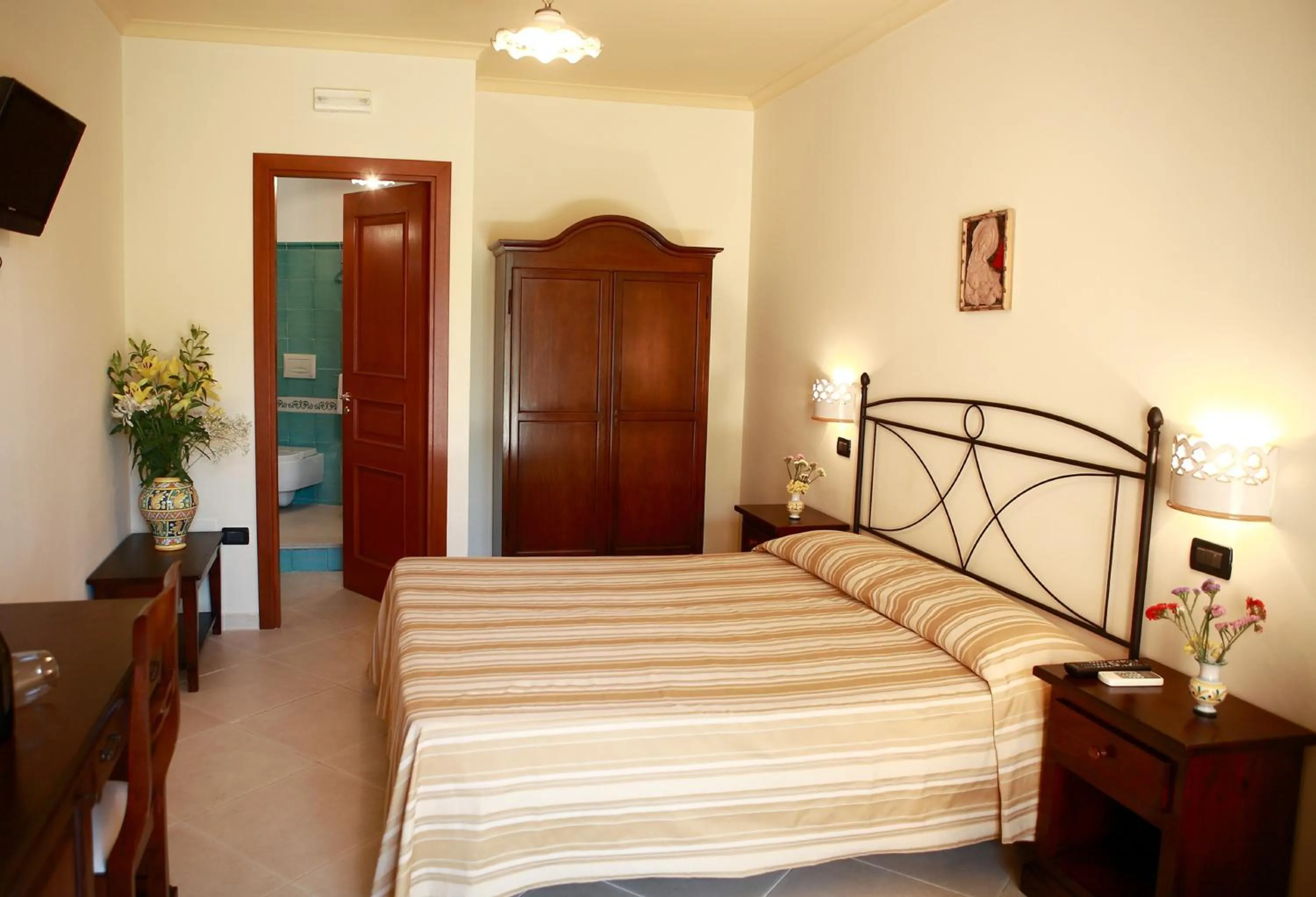 Bedroom, Bed in Villa Cristina