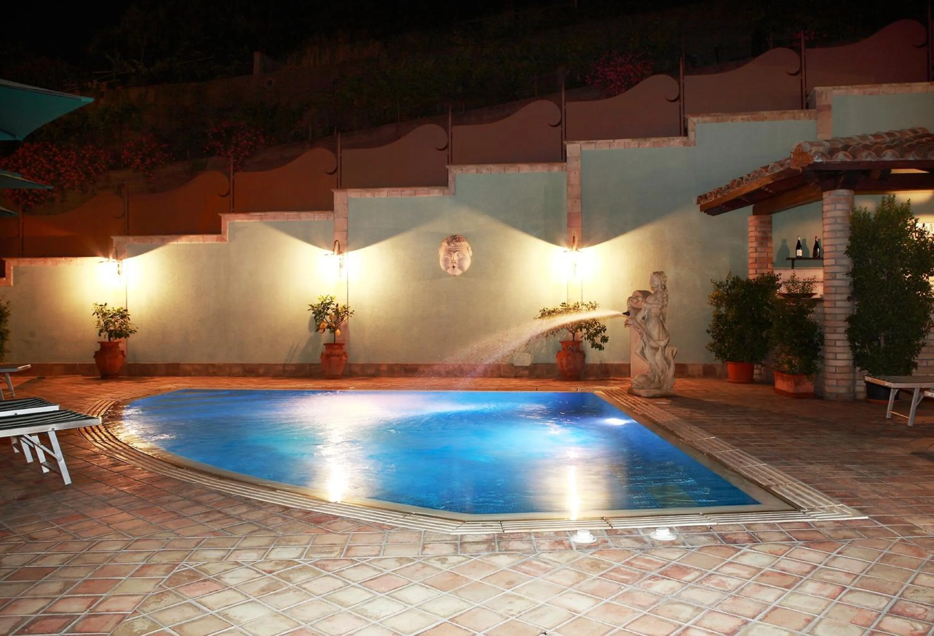 Night in Villa Cristina