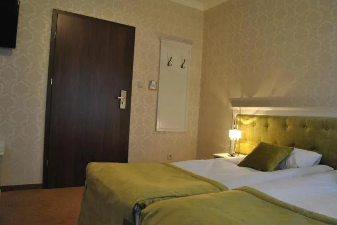 Photo of the whole room, Bed in Villa Anna