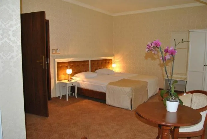 Photo of the whole room, Bed in Villa Anna