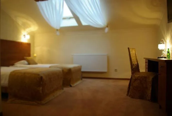 Photo of the whole room, Bed in Villa Anna