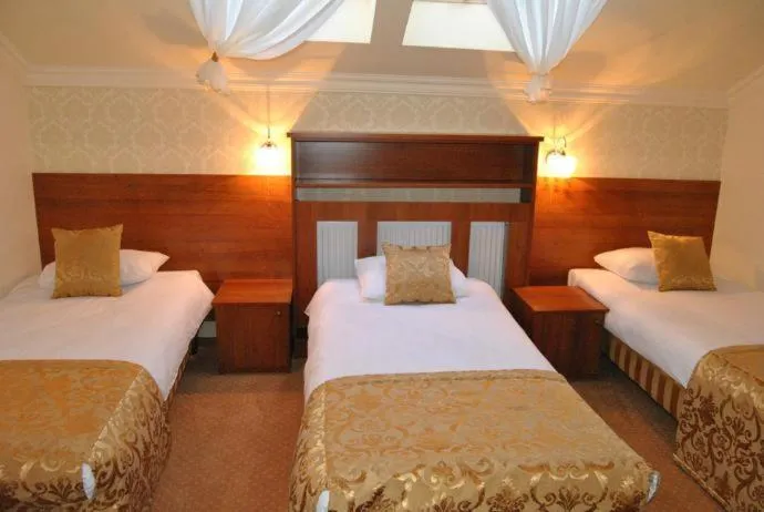 Photo of the whole room, Bed in Villa Anna