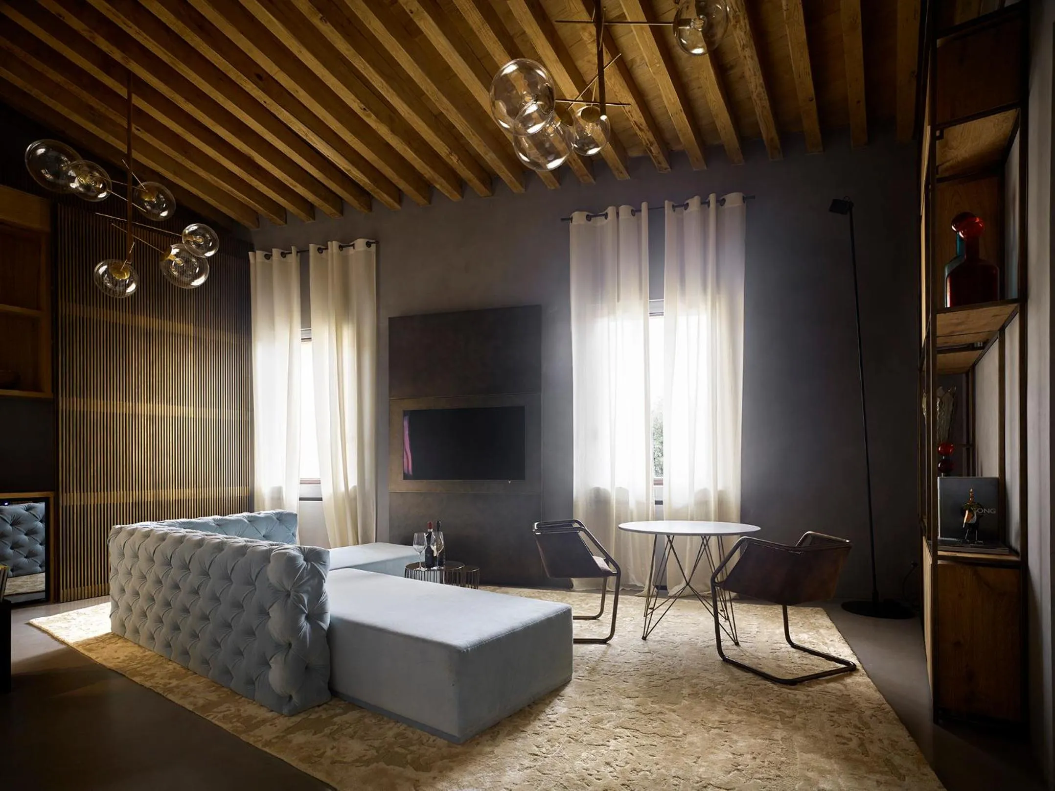 Living room, Bed in Fornace Suite