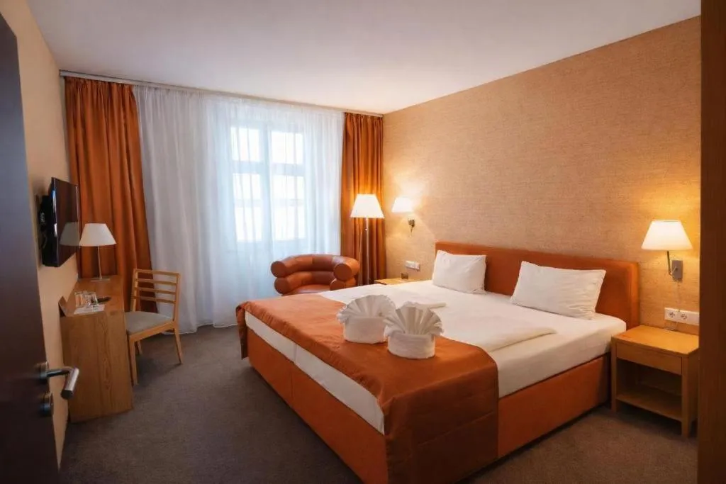 Bed in Hotel Restaurant Darwin