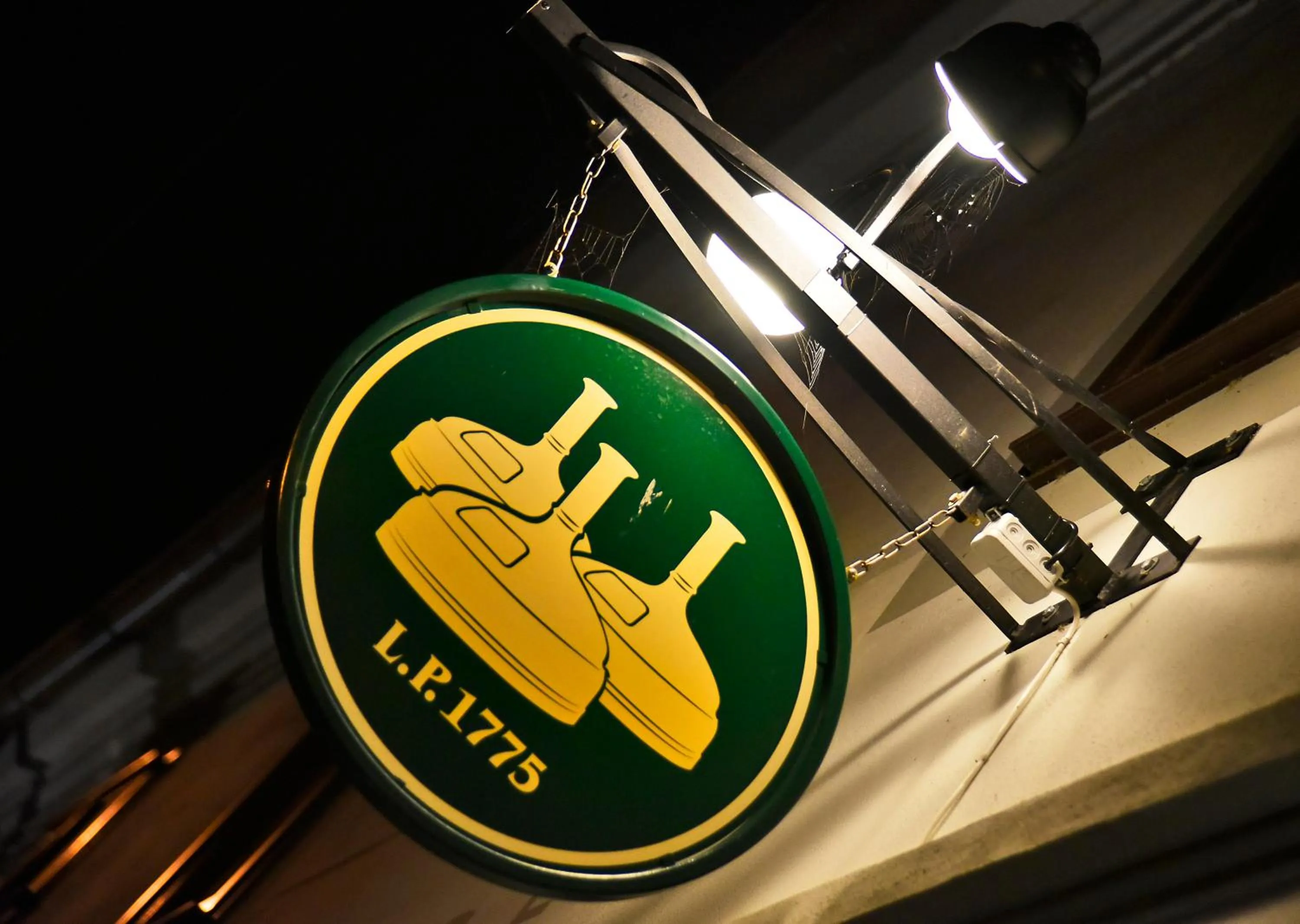 Property logo or sign in Hotel Restaurant Darwin