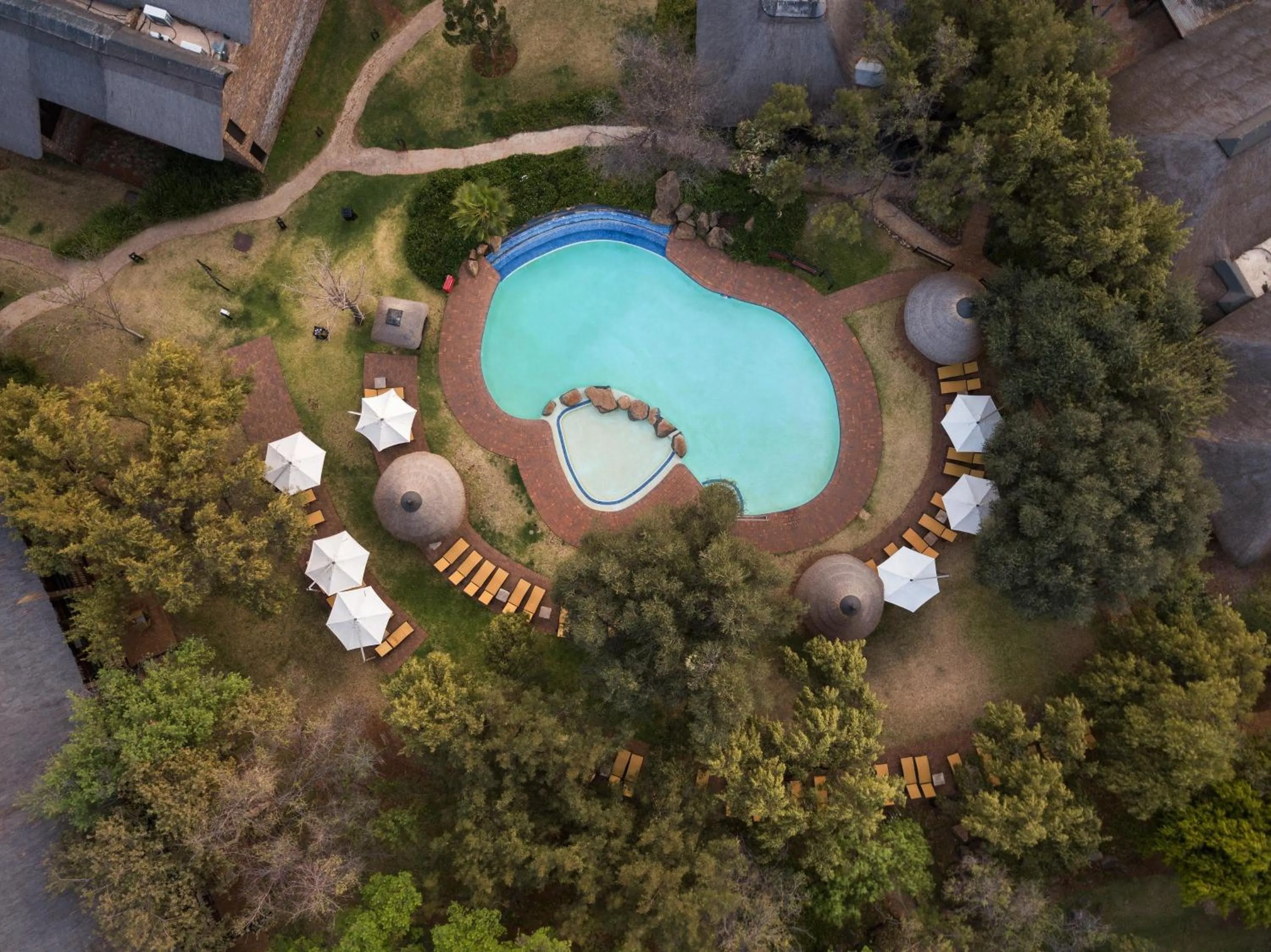 Swimming pool in Bakubung Bush Lodge