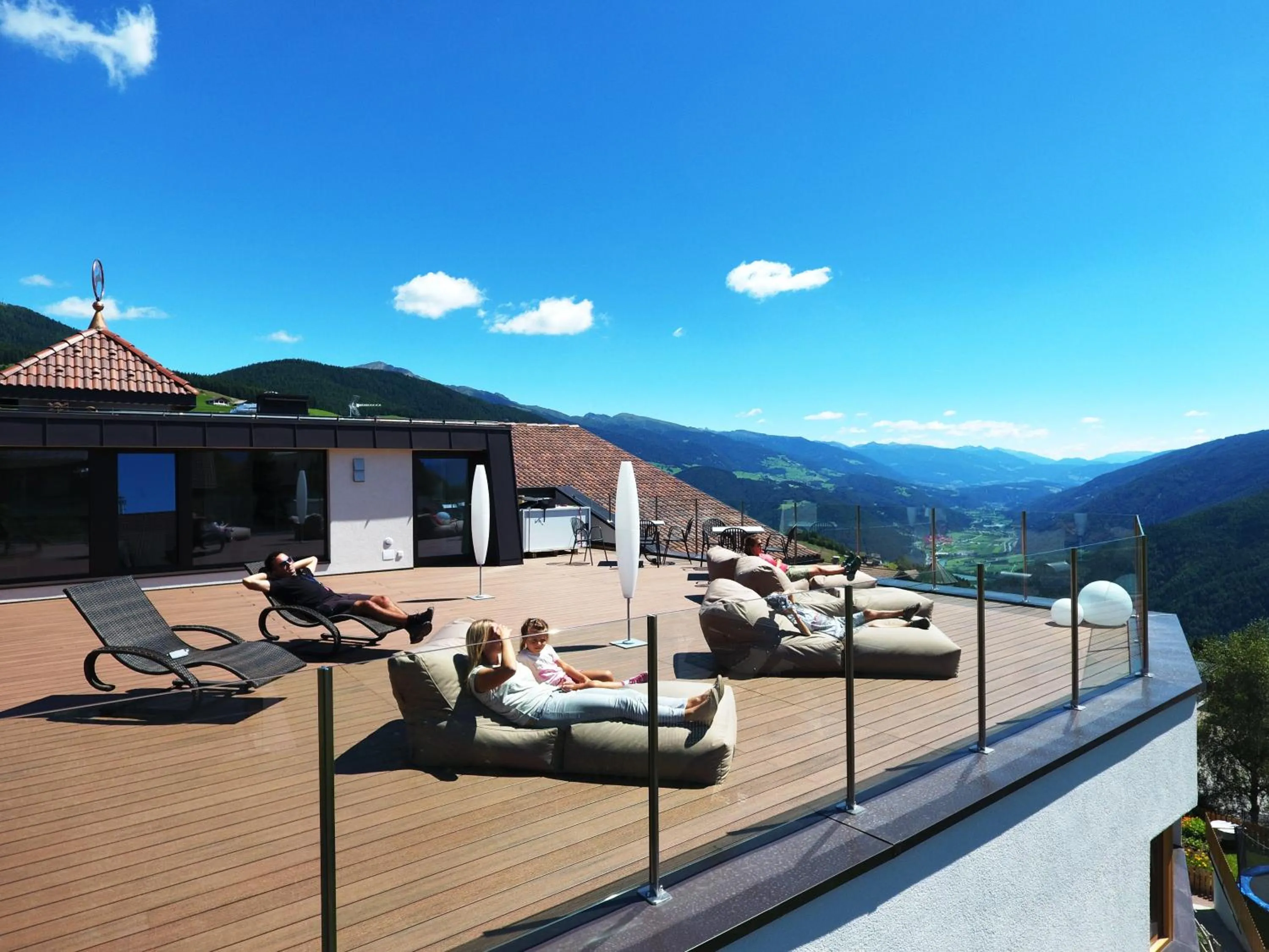 Facade/entrance in Hotel Kristall