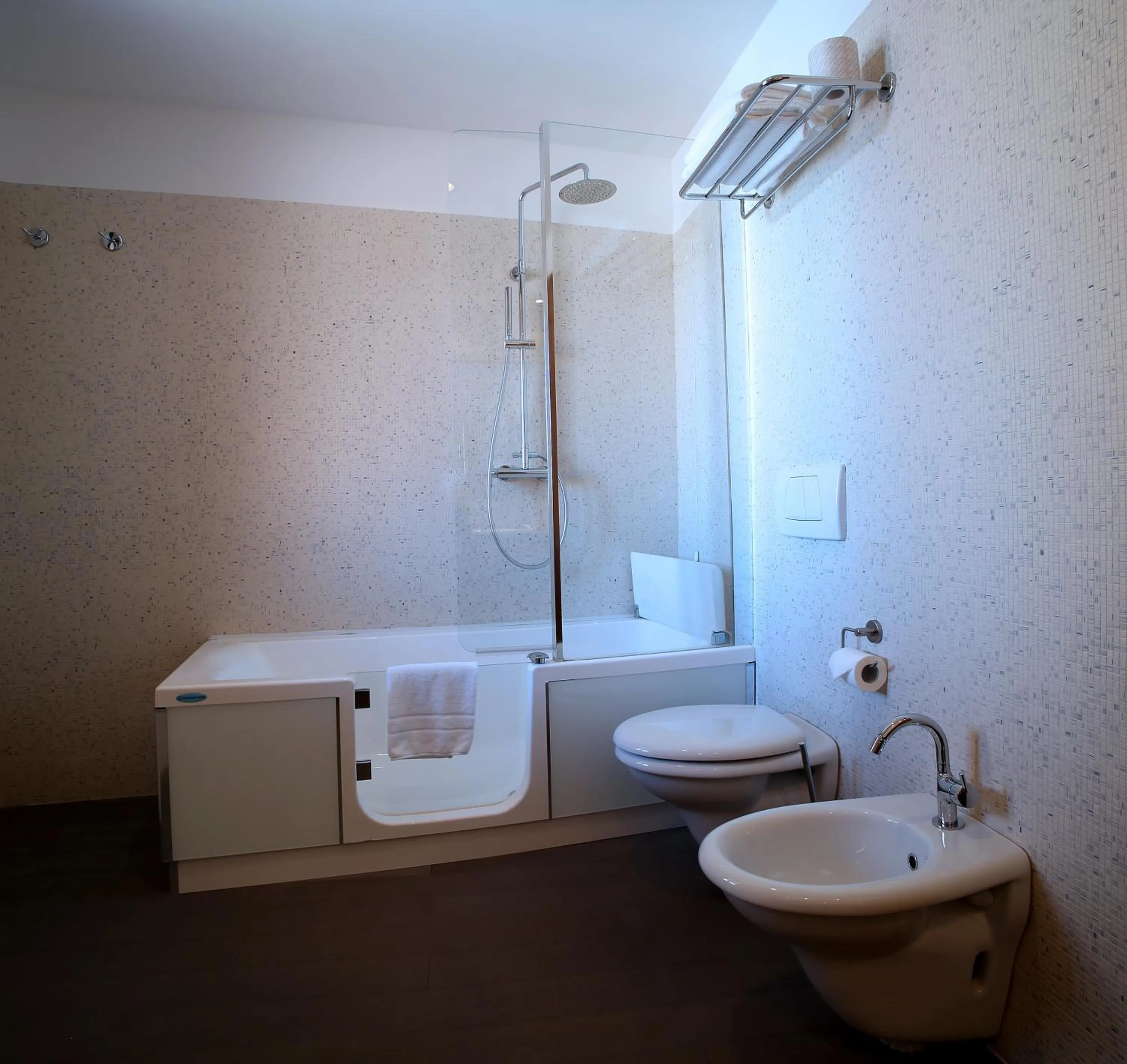 Shower in Hotel San Rocco