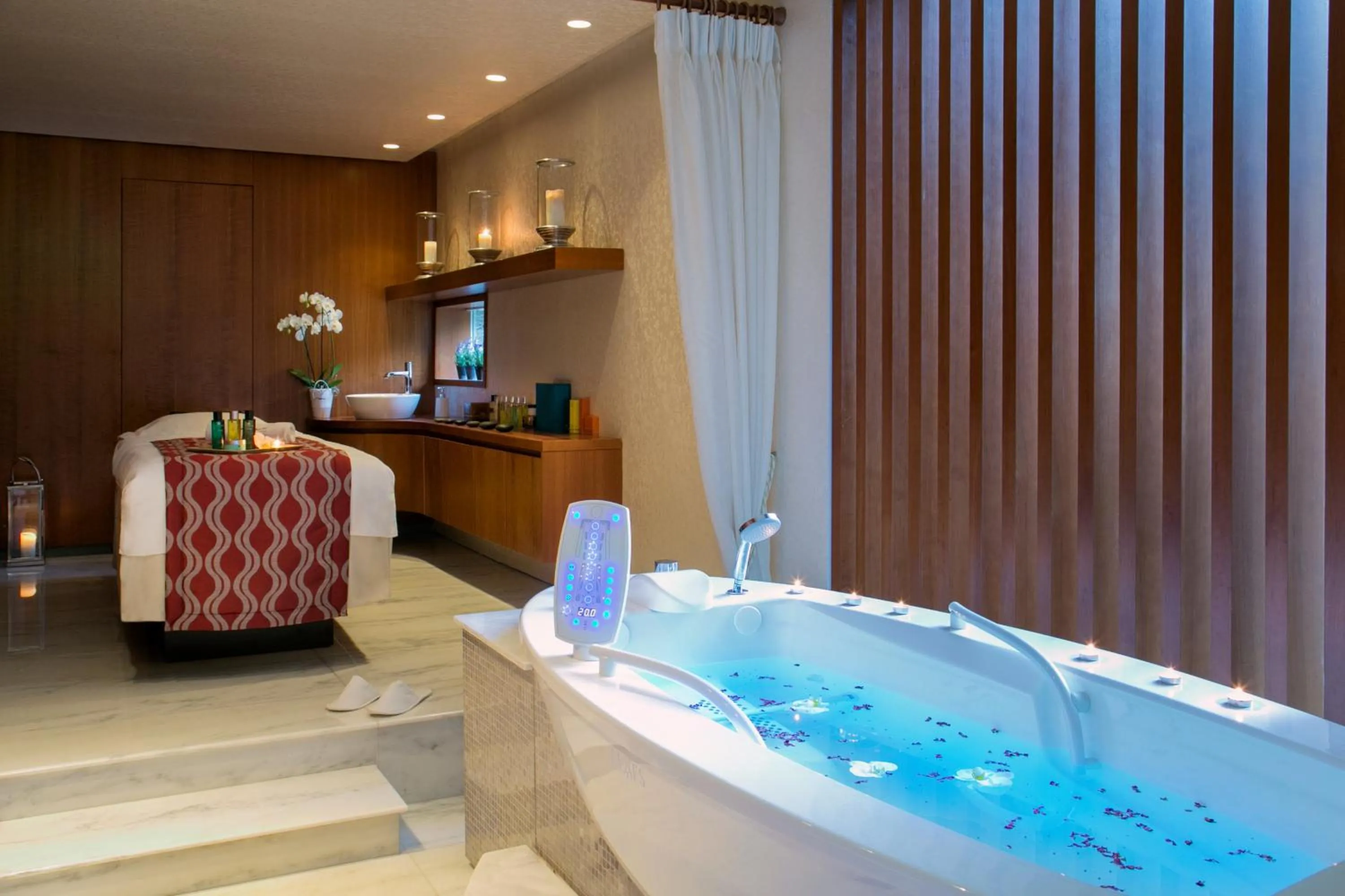 Massage in Casale Panayiotis