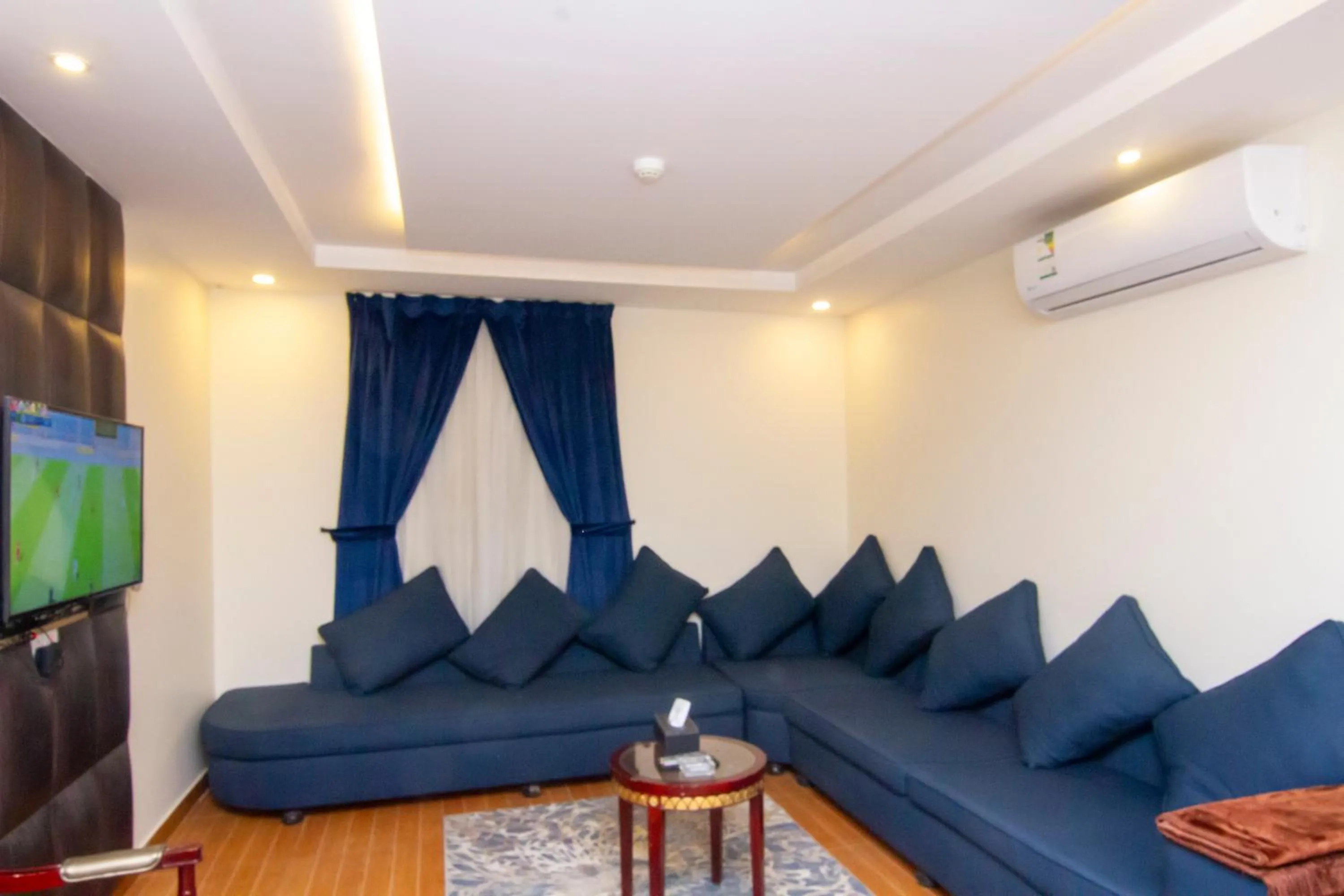 Living room in ال متعب سويتس الفلاح 1