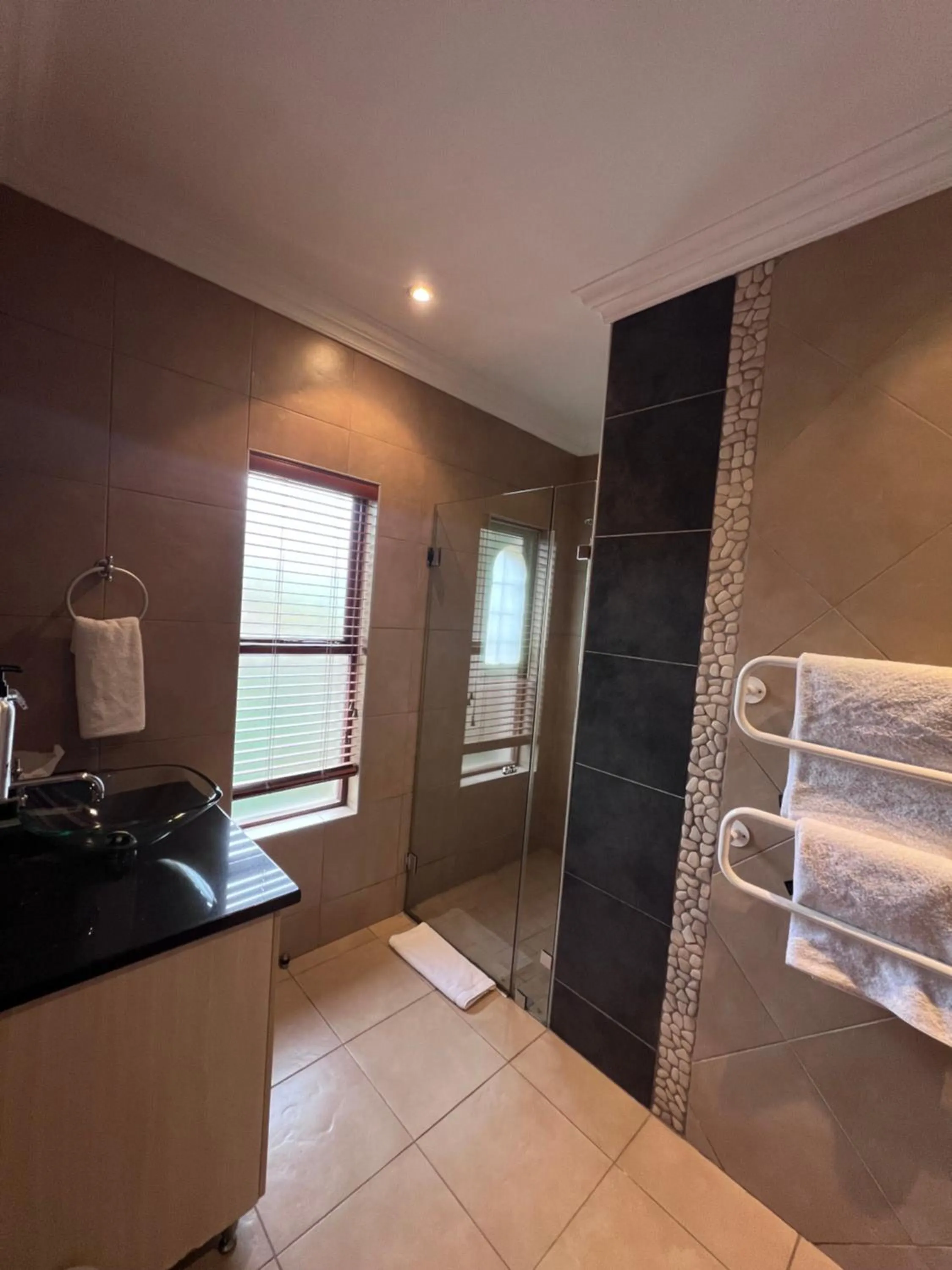 Shower in Bohemian Guesthouse - Pretoria