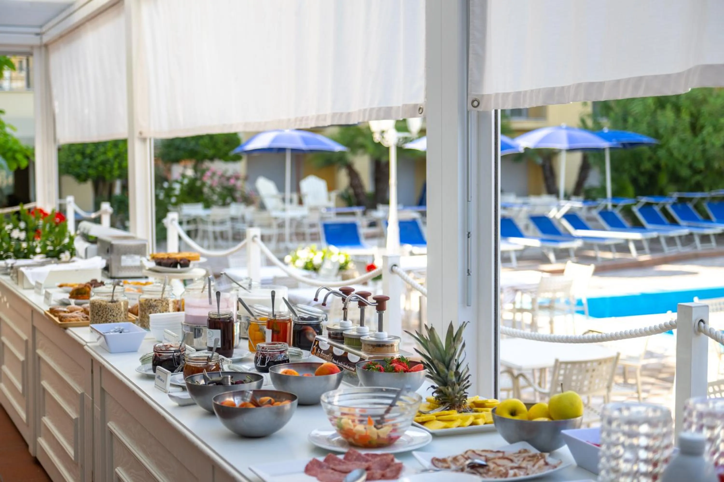 Breakfast in Hotel Sport & Residenza