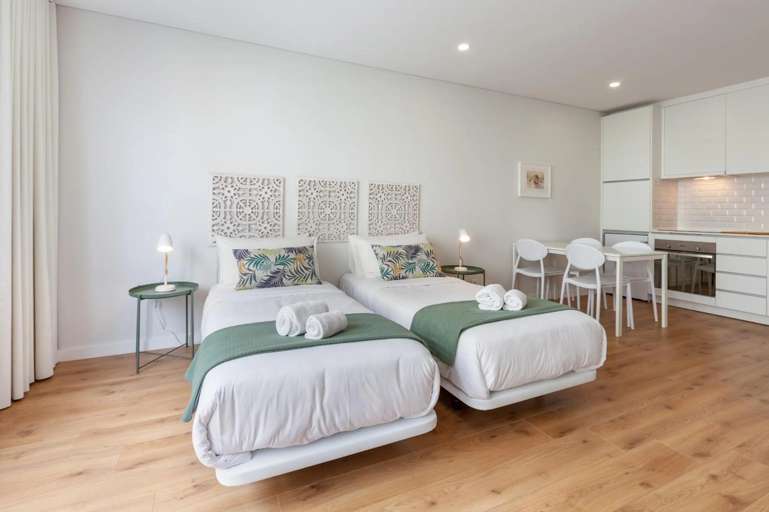 Bed in Oporto Palace Apartments