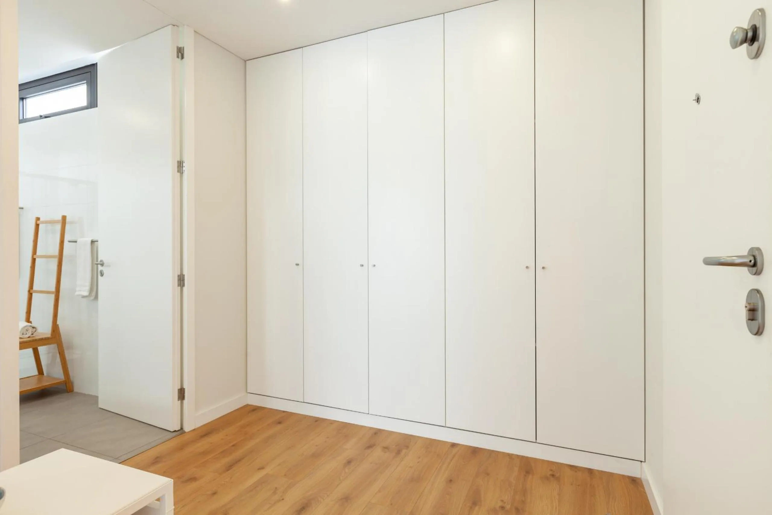 Decorative detail in Oporto Palace Apartments