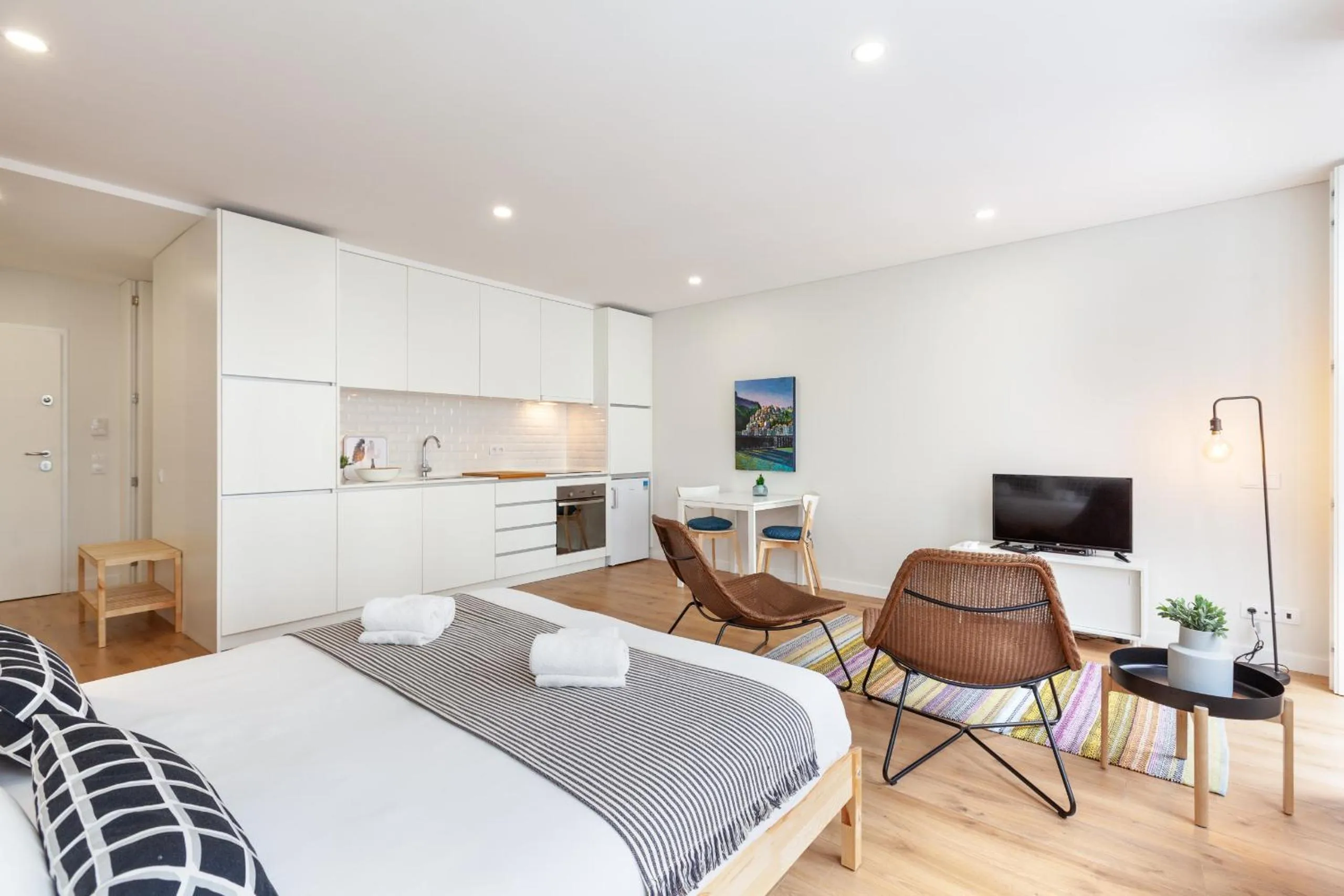 Bed in Oporto Palace Apartments