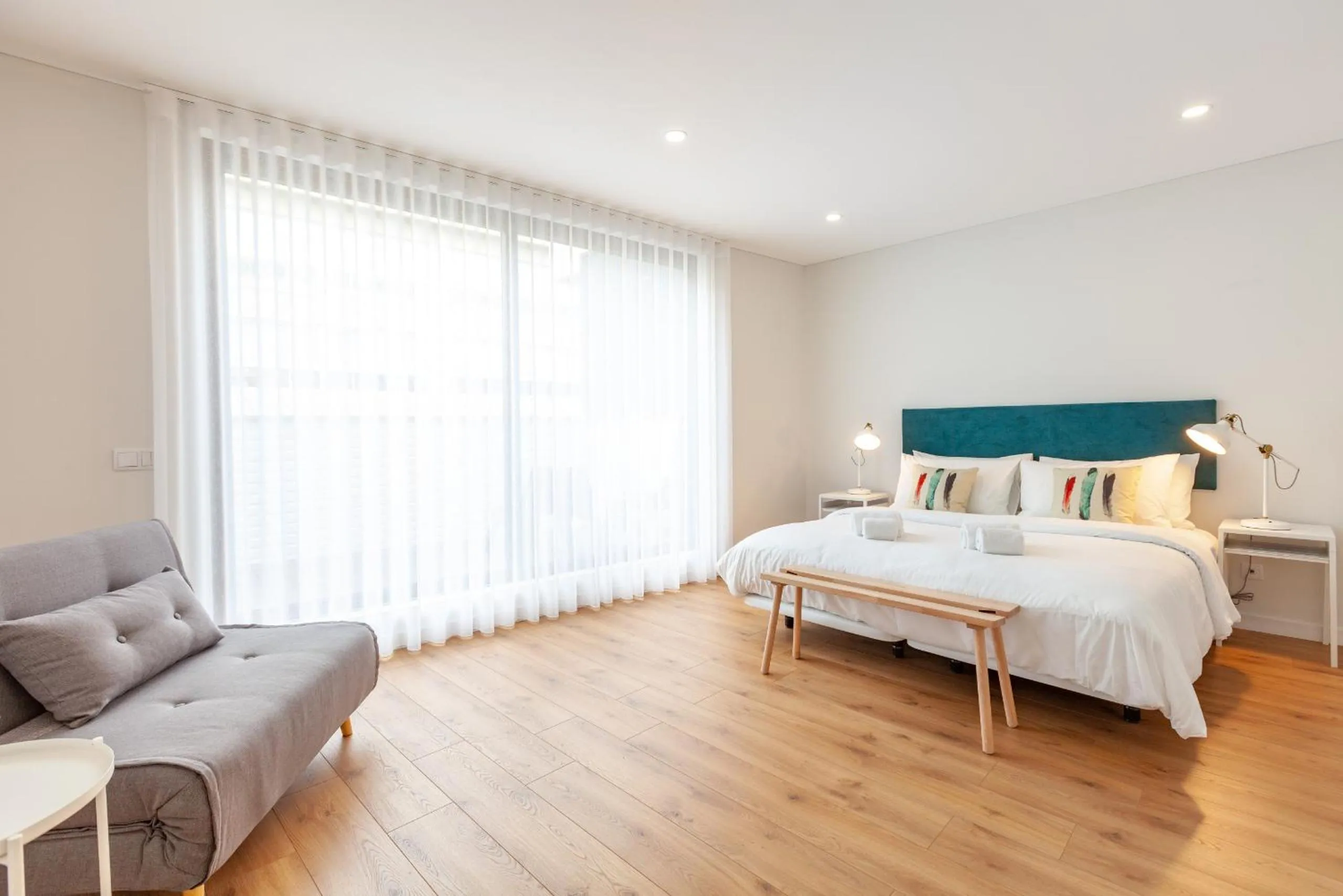 Bed in Oporto Palace Apartments