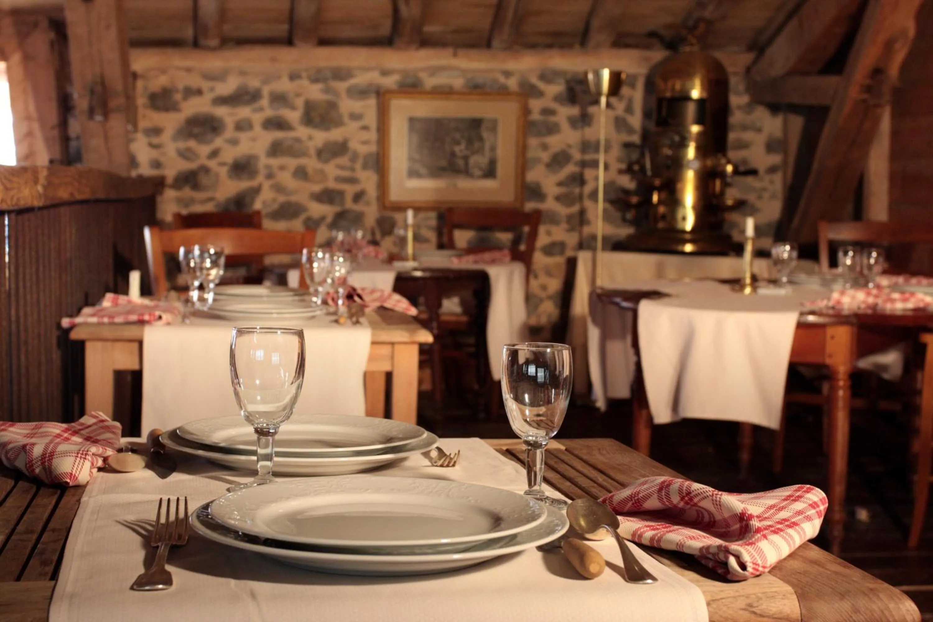 Restaurant/places to eat in Hotel Logis - Chateau de Beauregard