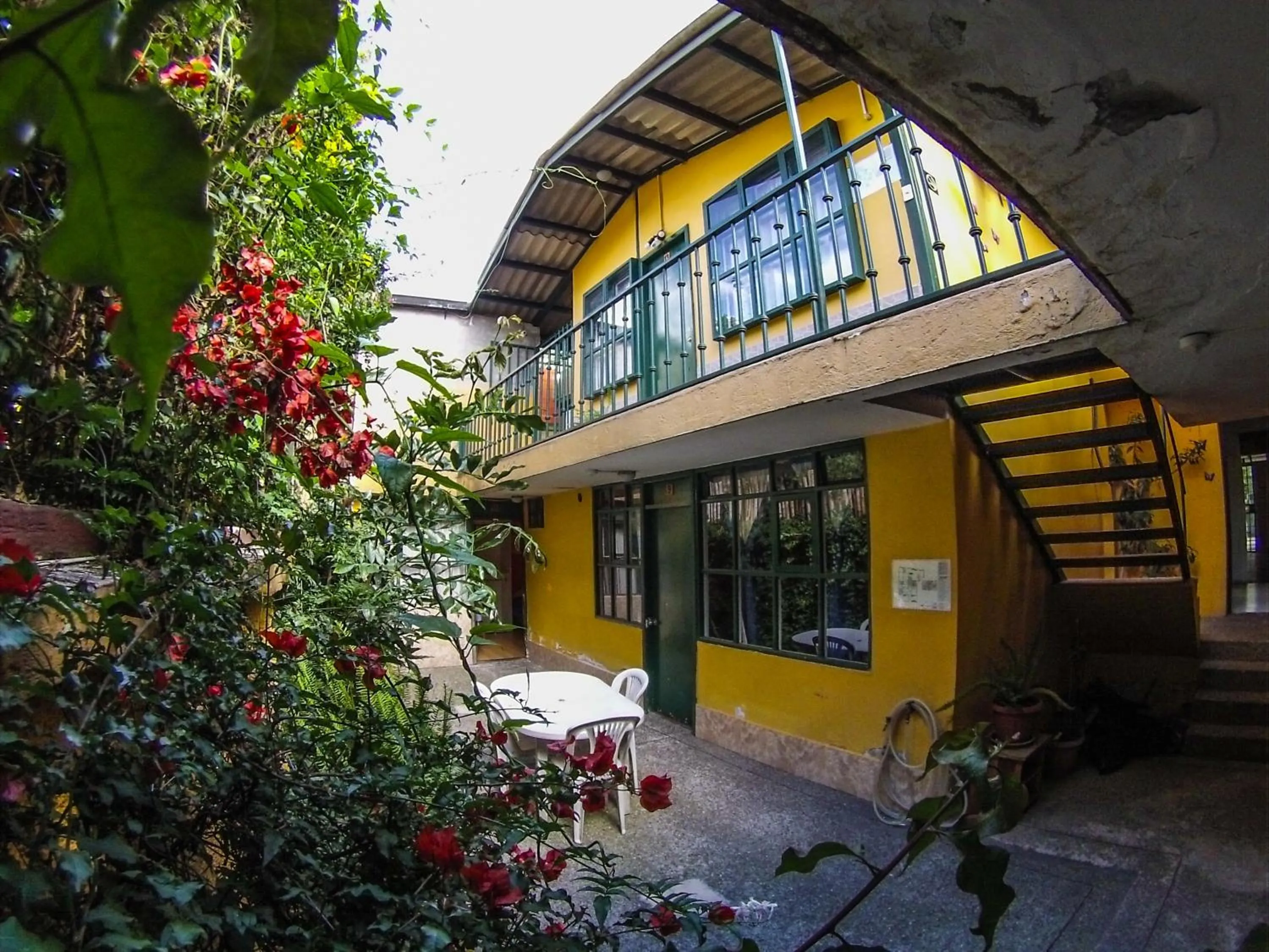 Property building in Hostal Alcala
