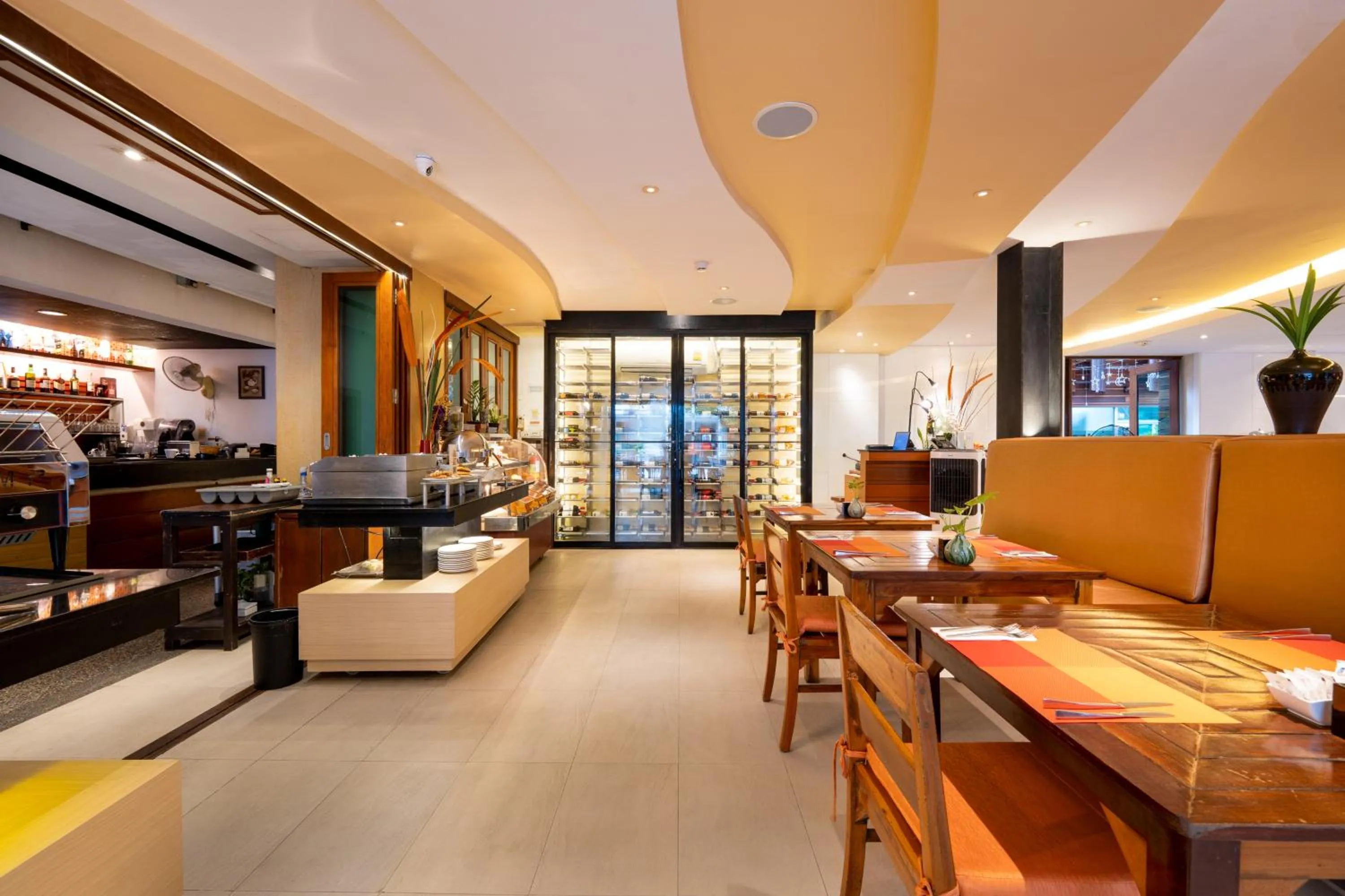 Breakfast in La Flora Resort Patong