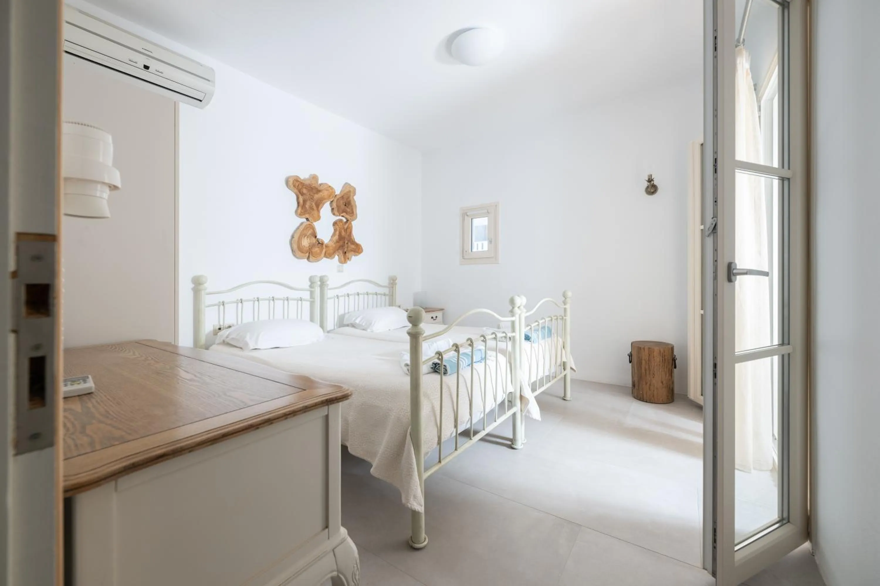 Bed in Iliada Villas