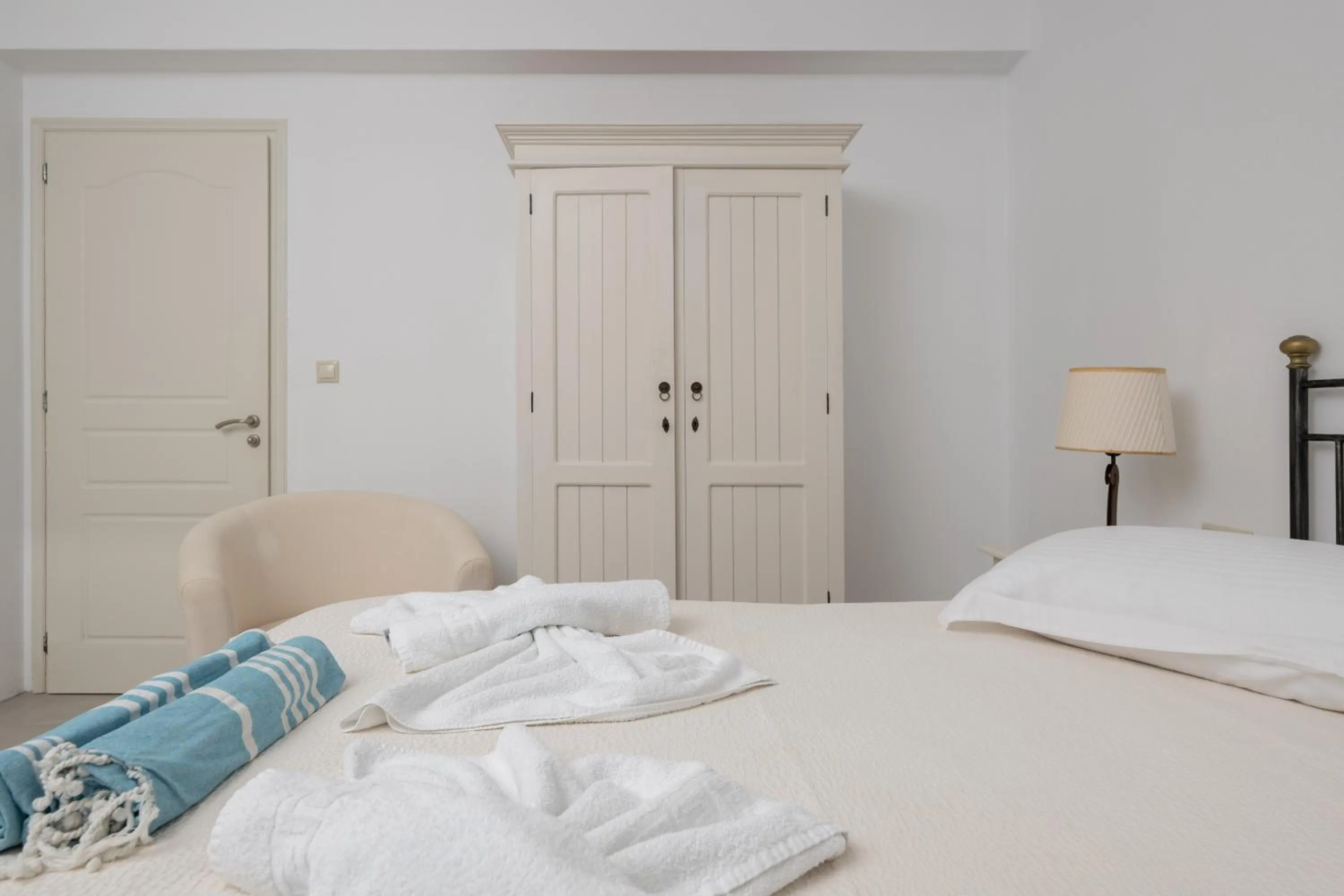 Bed in Iliada Villas