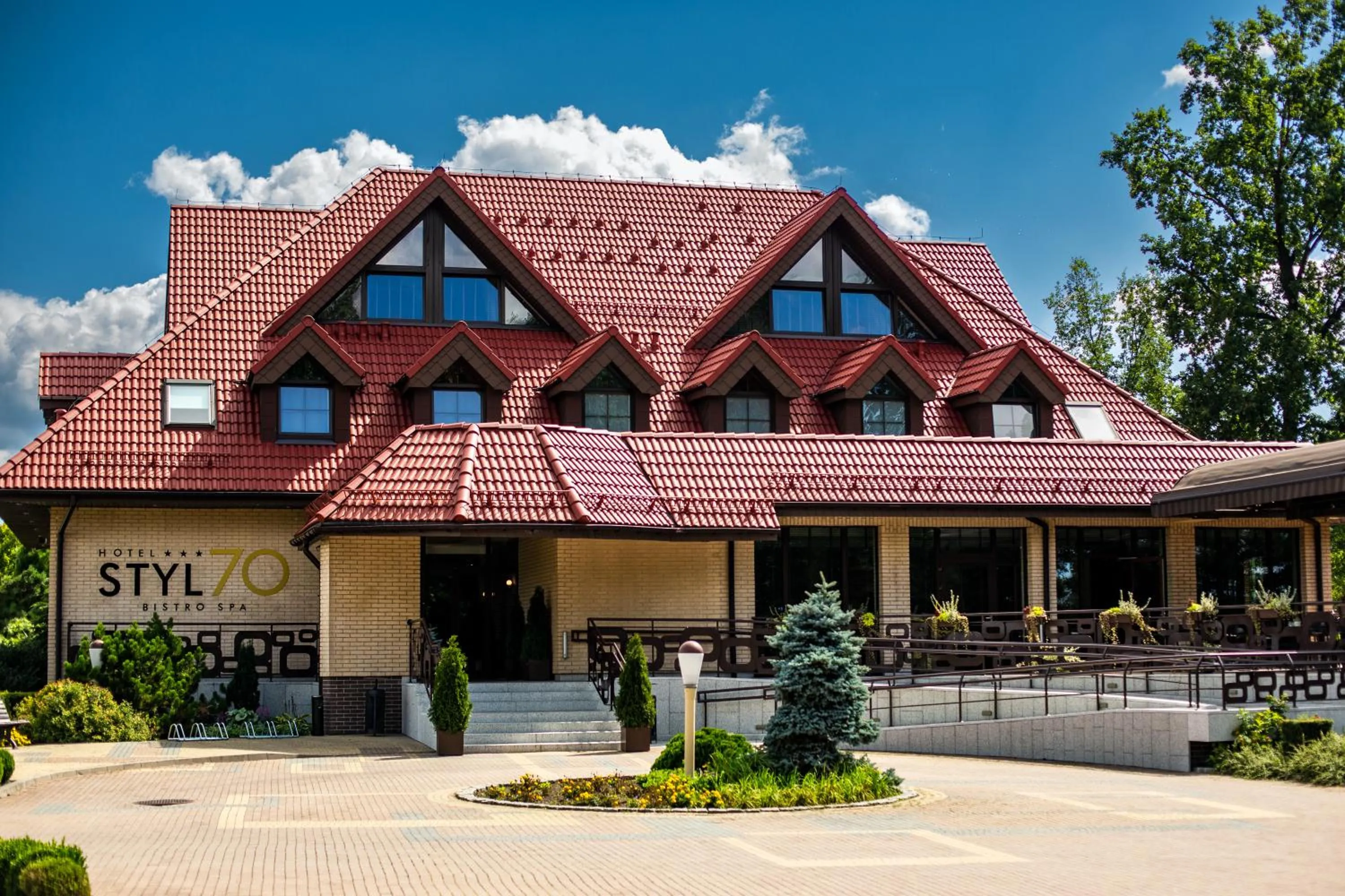 Property building in Hotel Styl 70