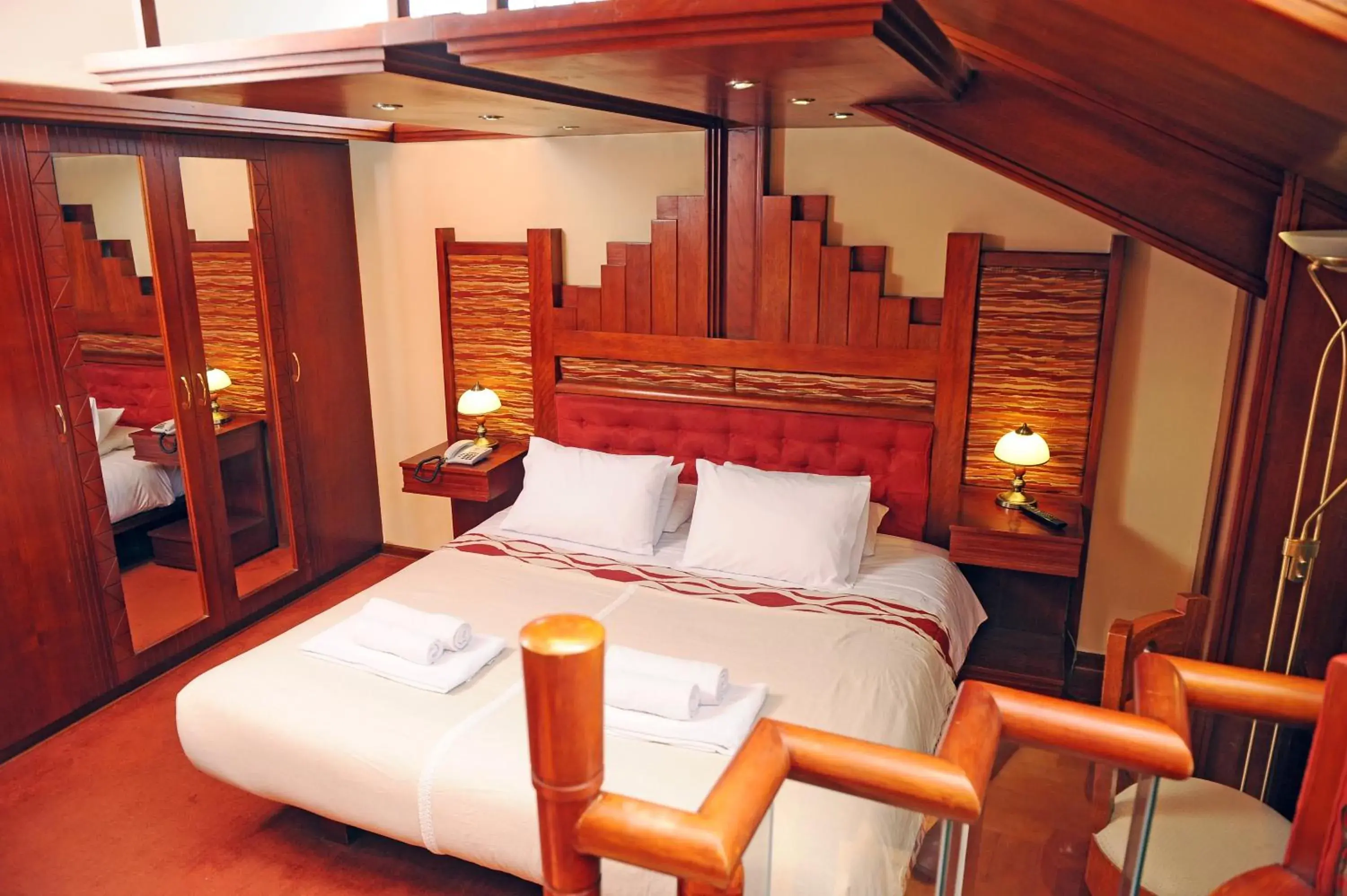 Suite with Jacuzzi in Hotel Waynapicchu Suite with Jacuzzi in Hotel Waynapicchu