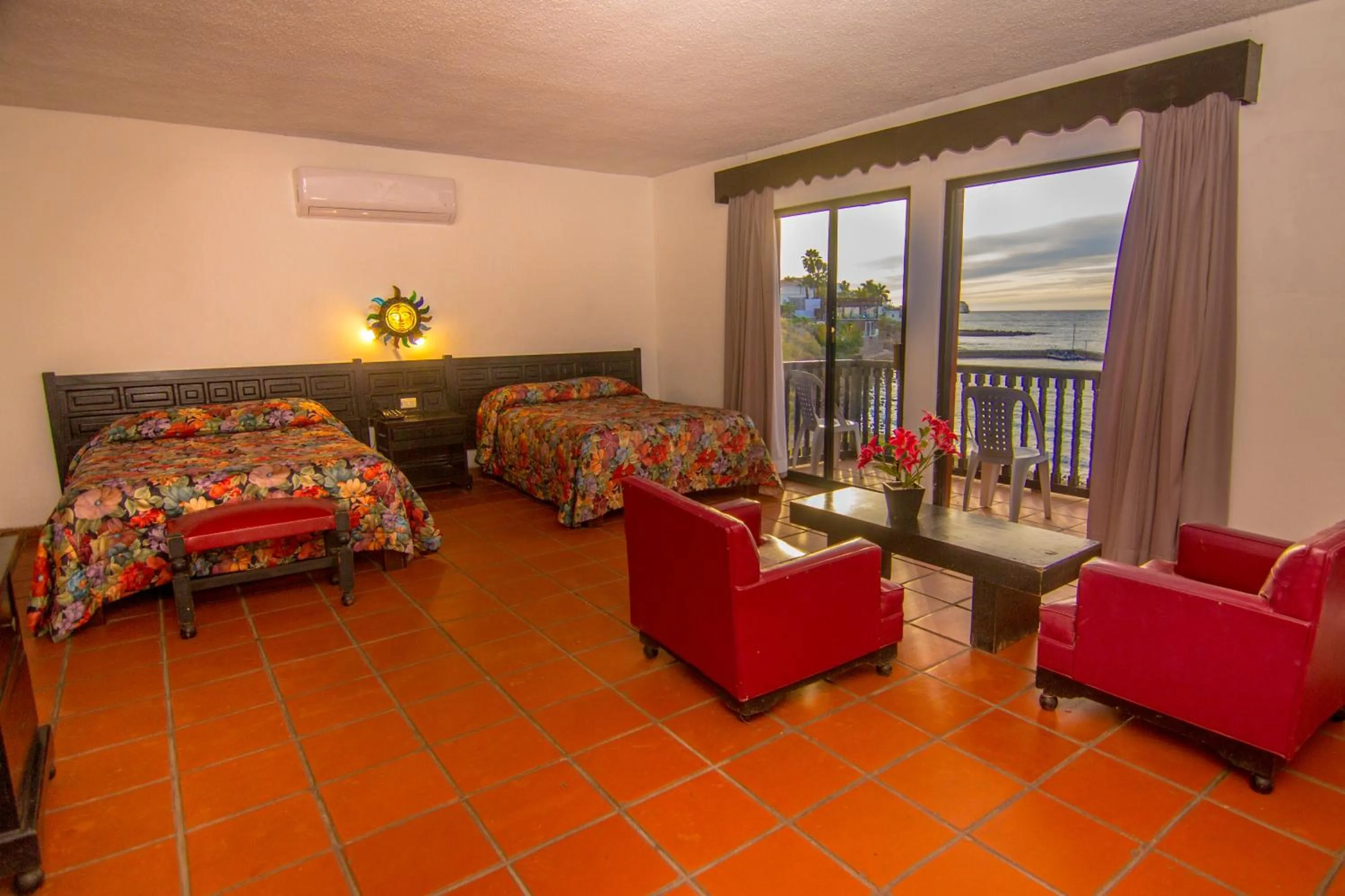 Sea view, Bed in Hotel Playa de Cortes