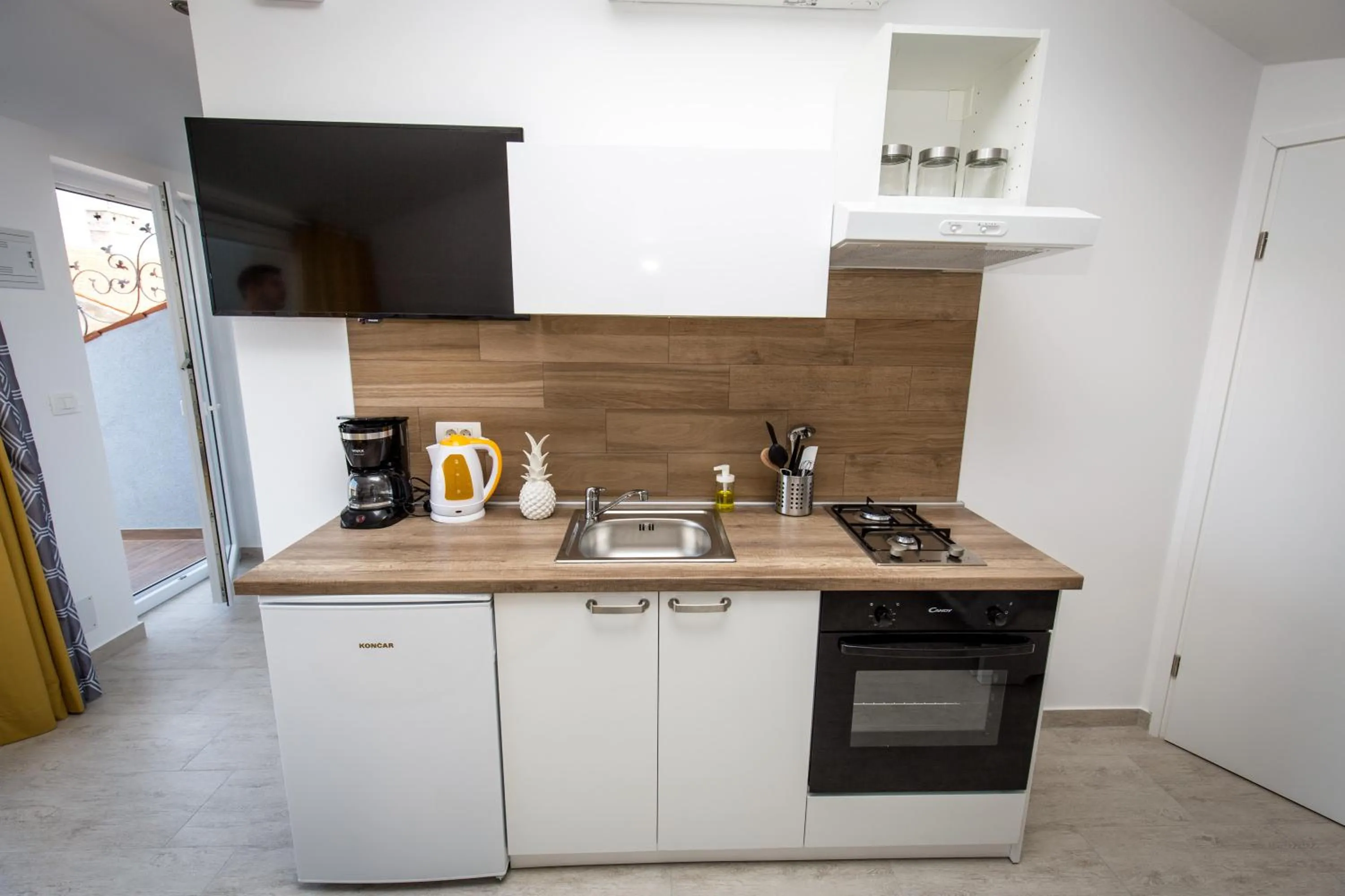 Kitchen or kitchenette in Stay Inn Arena Center