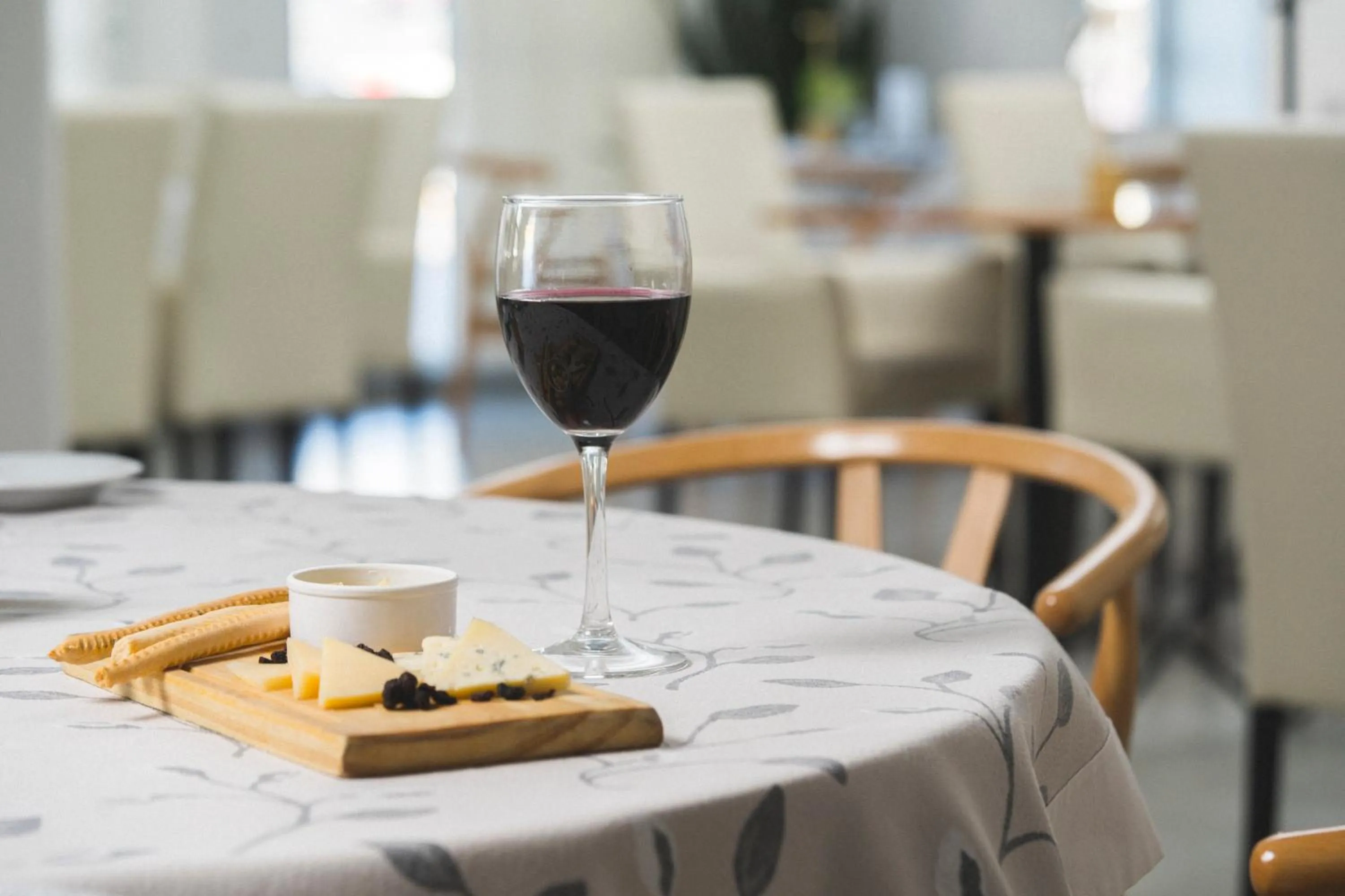 Restaurant/places to eat in Hotel Tolosa