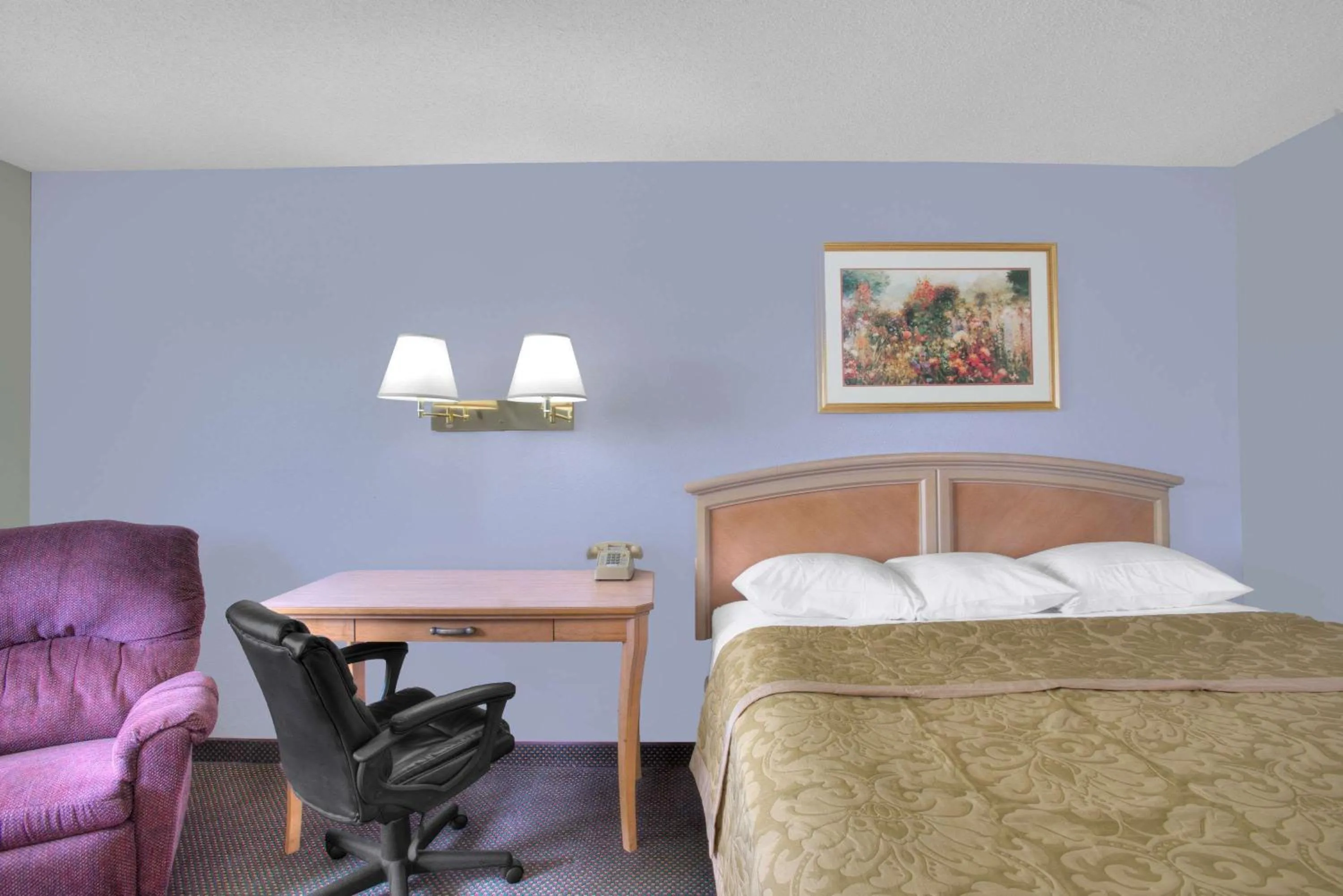 Photo of the whole room, Bed in Super 8 by Wyndham Augusta