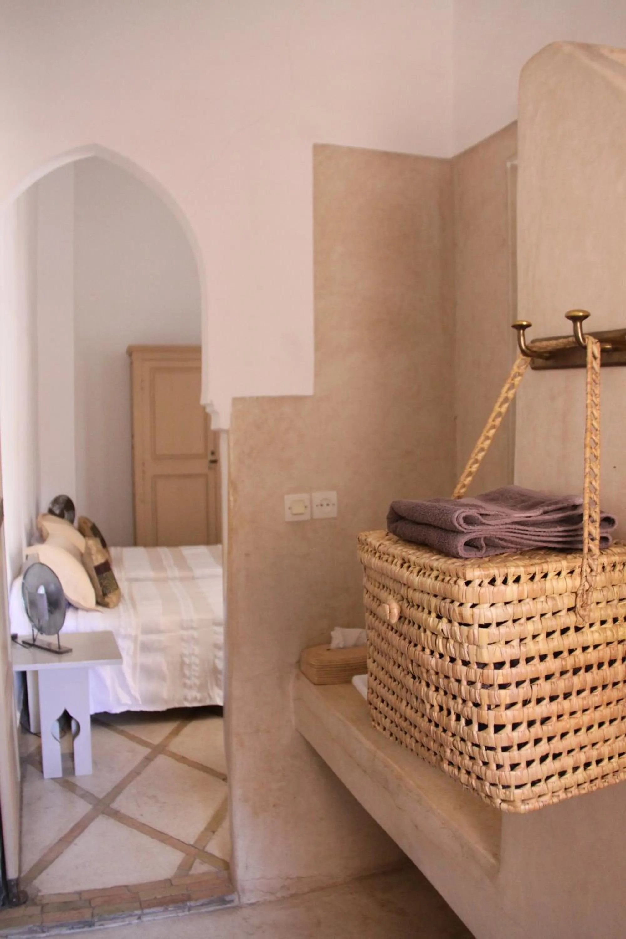 Bathroom, Bed in Riad Miski