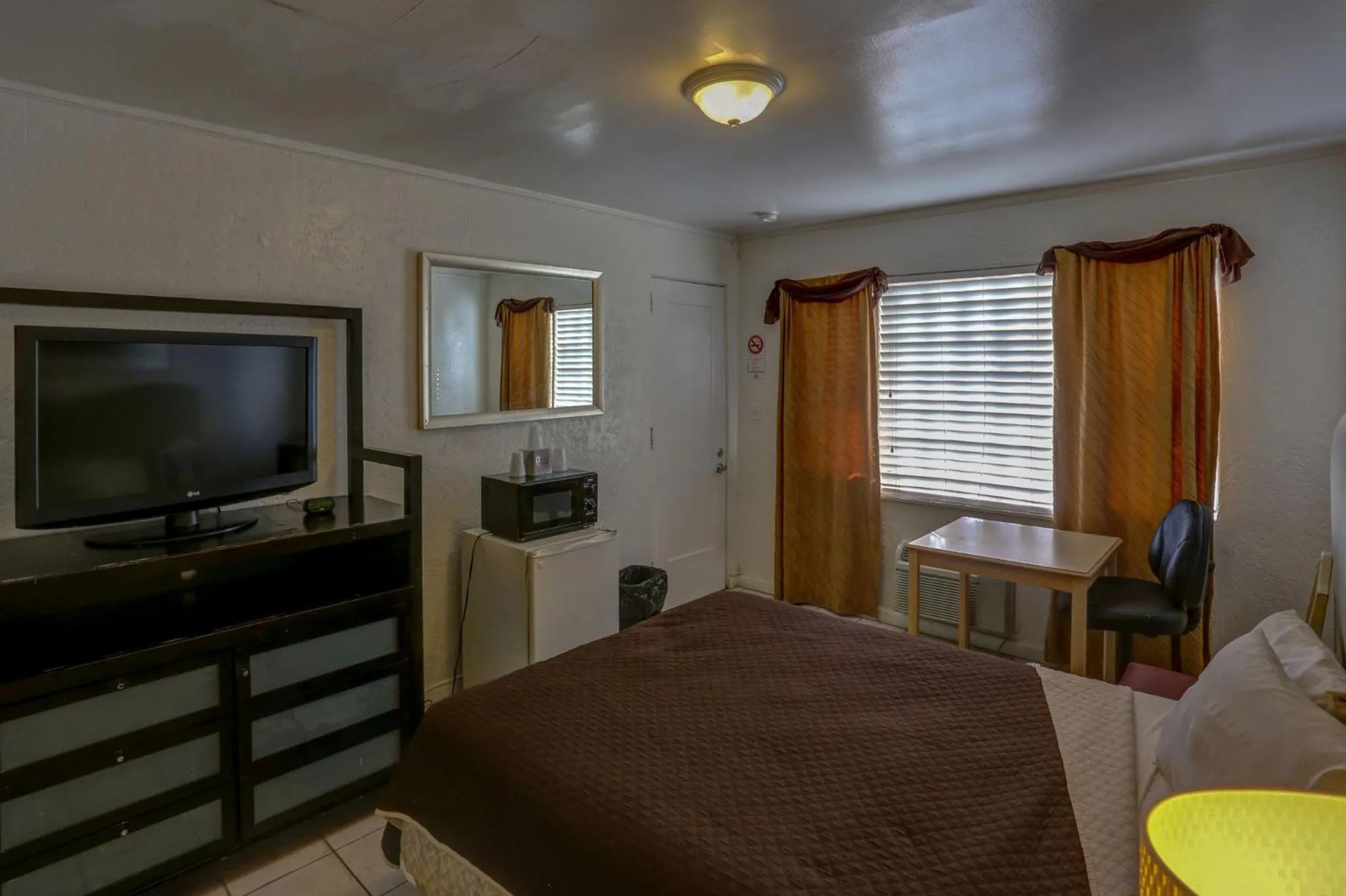 Bed in Richard's Hotel