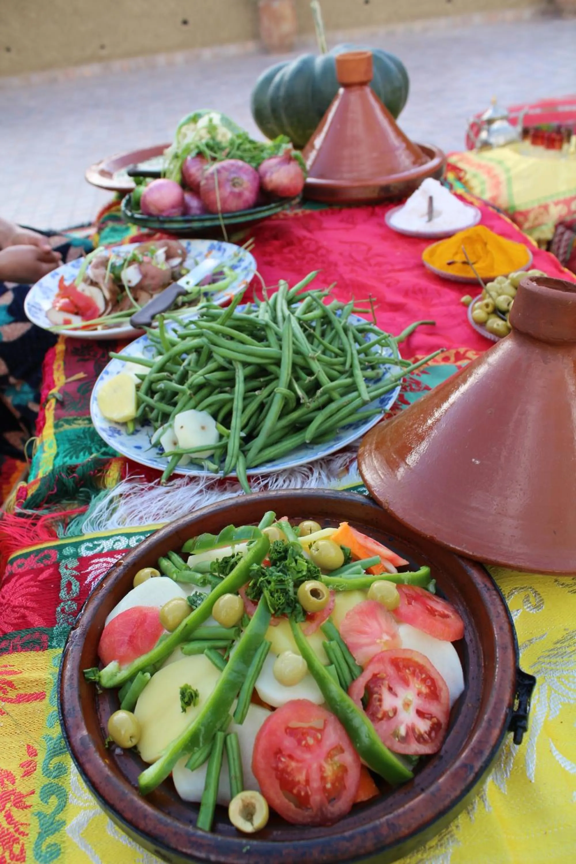 Restaurant/places to eat in Dar Adouss