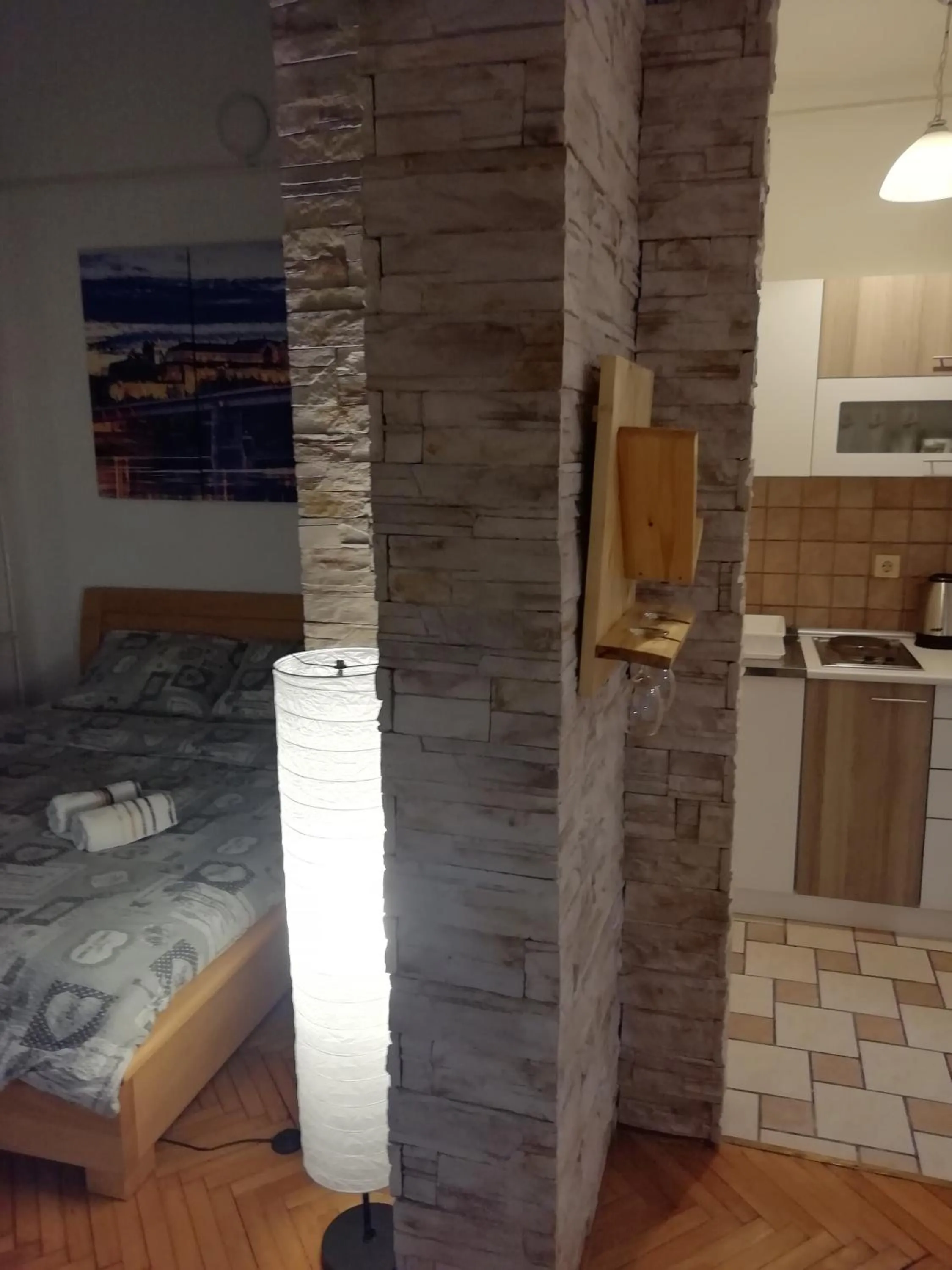 Two Kings apartment