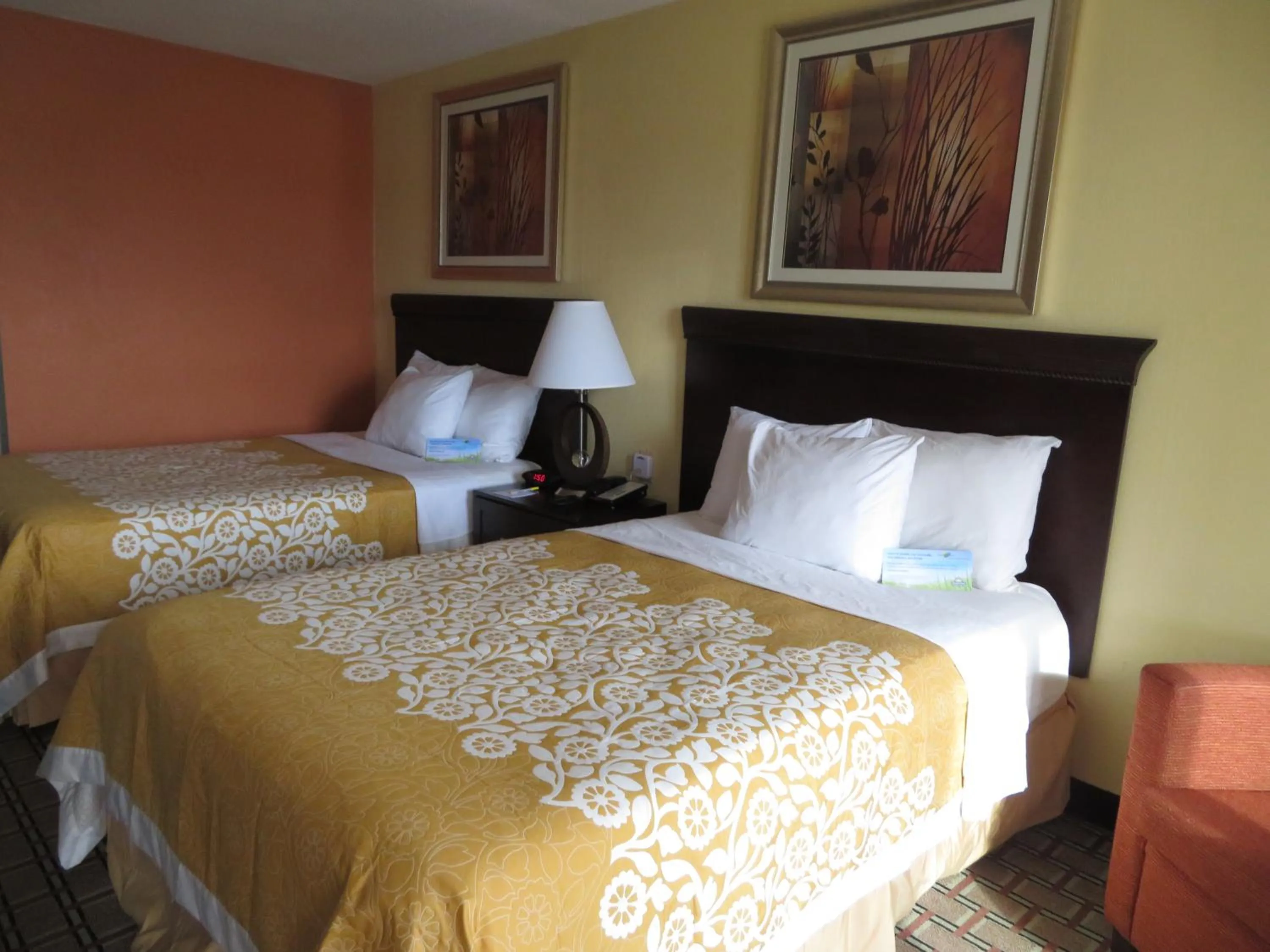 Other, Bed in Days Inn by Wyndham Blytheville